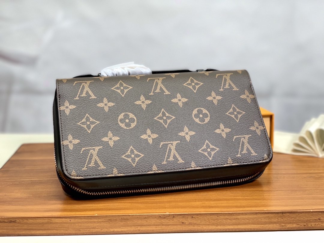 Replica Louis Vuitton Mens Zippy XL Wallet 