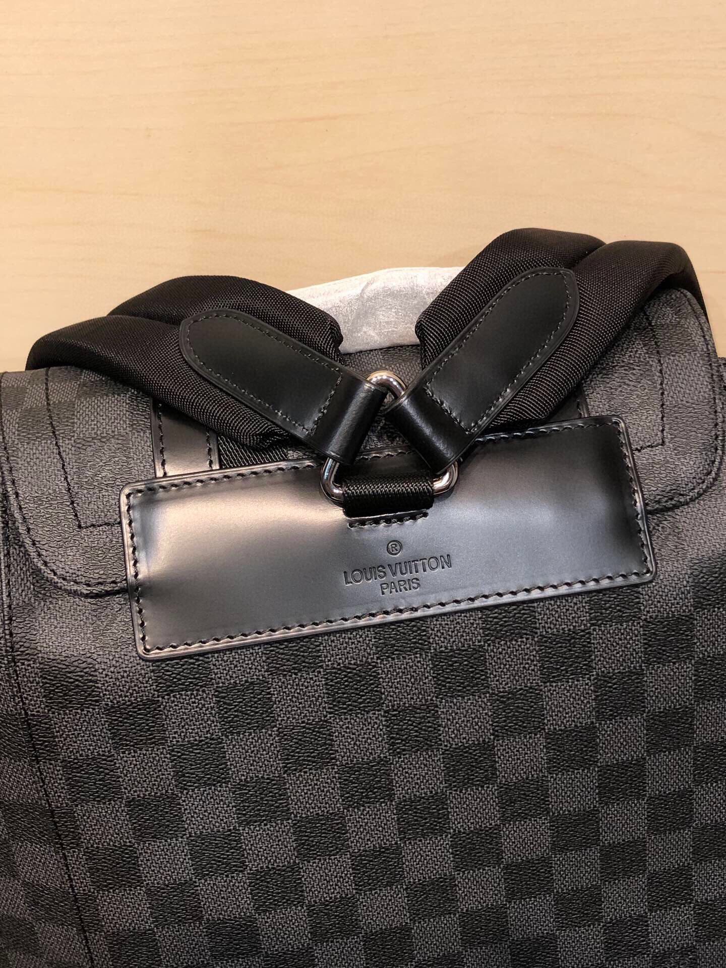 Replica Louis Vuitton N41379 Christopher PM Damier Graphite Canvas Body