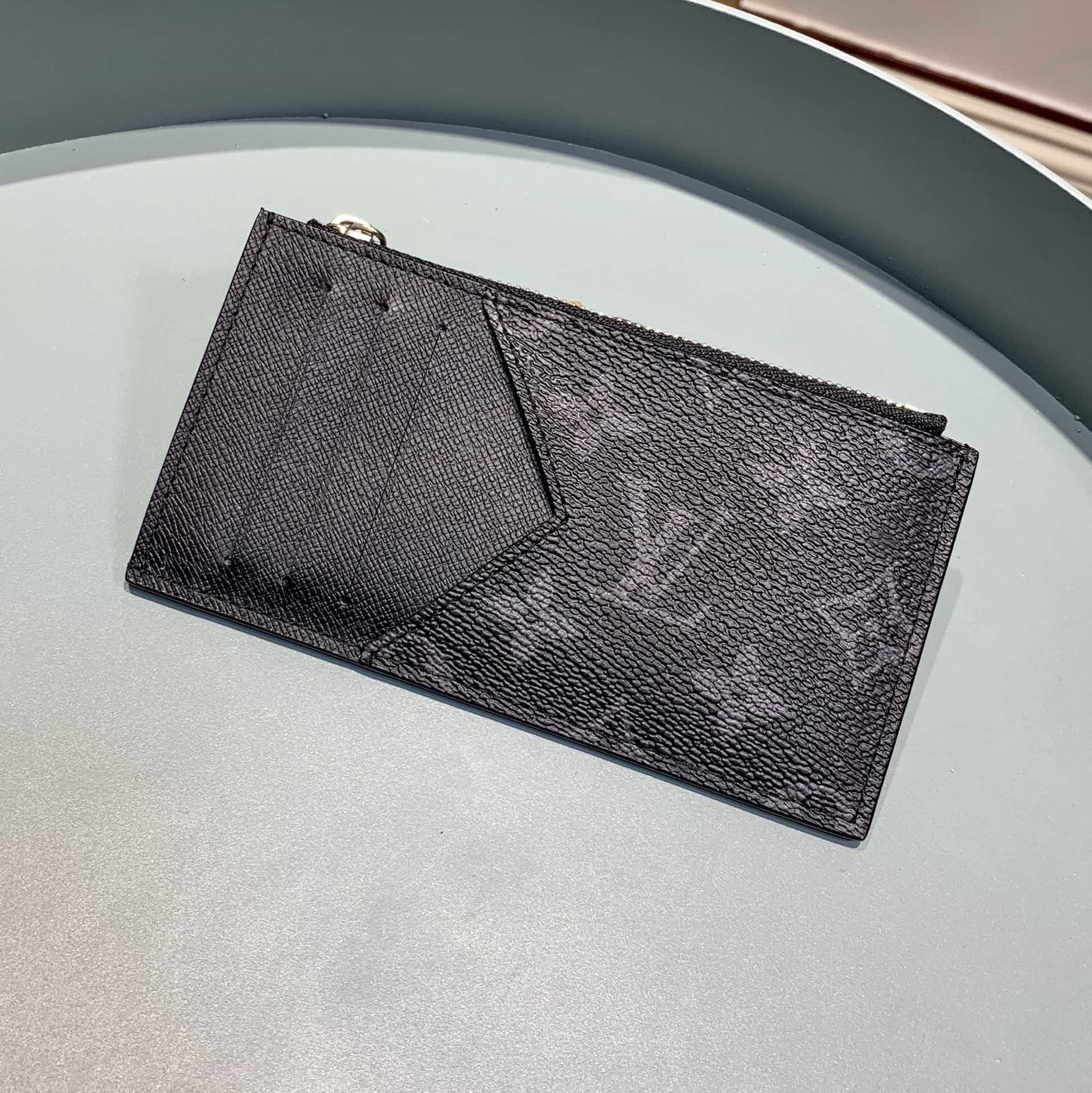 Replica Louis Vuitton N64038  Men Coin Card Holder 001