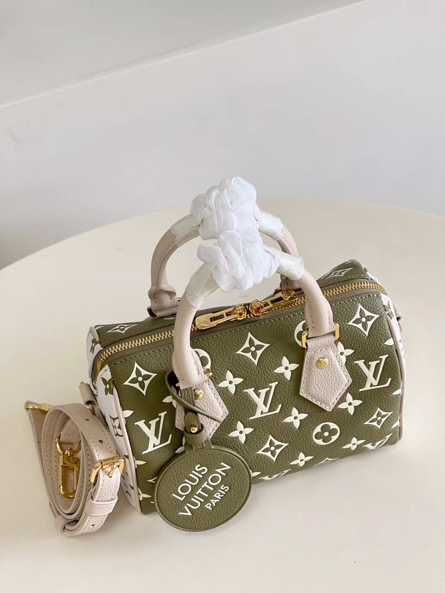 Replica Louis Vuitton Women Speedy Bandouliere 20 Handbag  Printed and Embossed Grained Cowhide Leather M46118