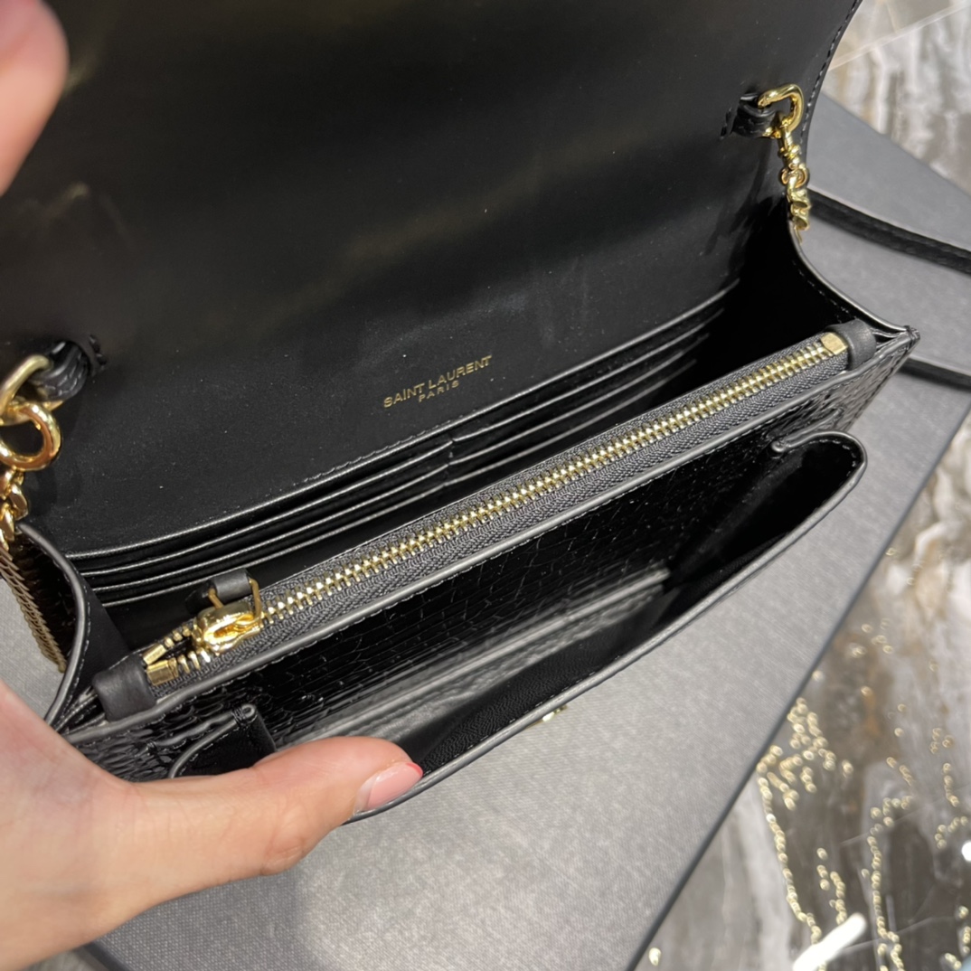 Replica Saint Laurent 19cm Sunset Woc Chain Wallet in Embossed Shiny Leather Black with Gold Logo