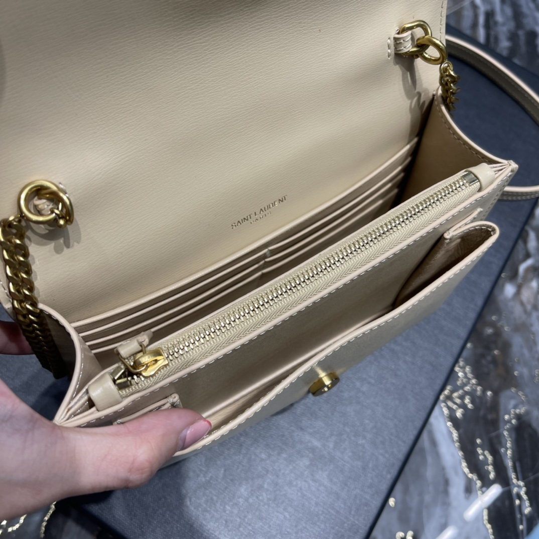 Replica Saint Laurent 19cm Sunset Woc Chain Wallet in Smooth Leather Beige with Gold Logo