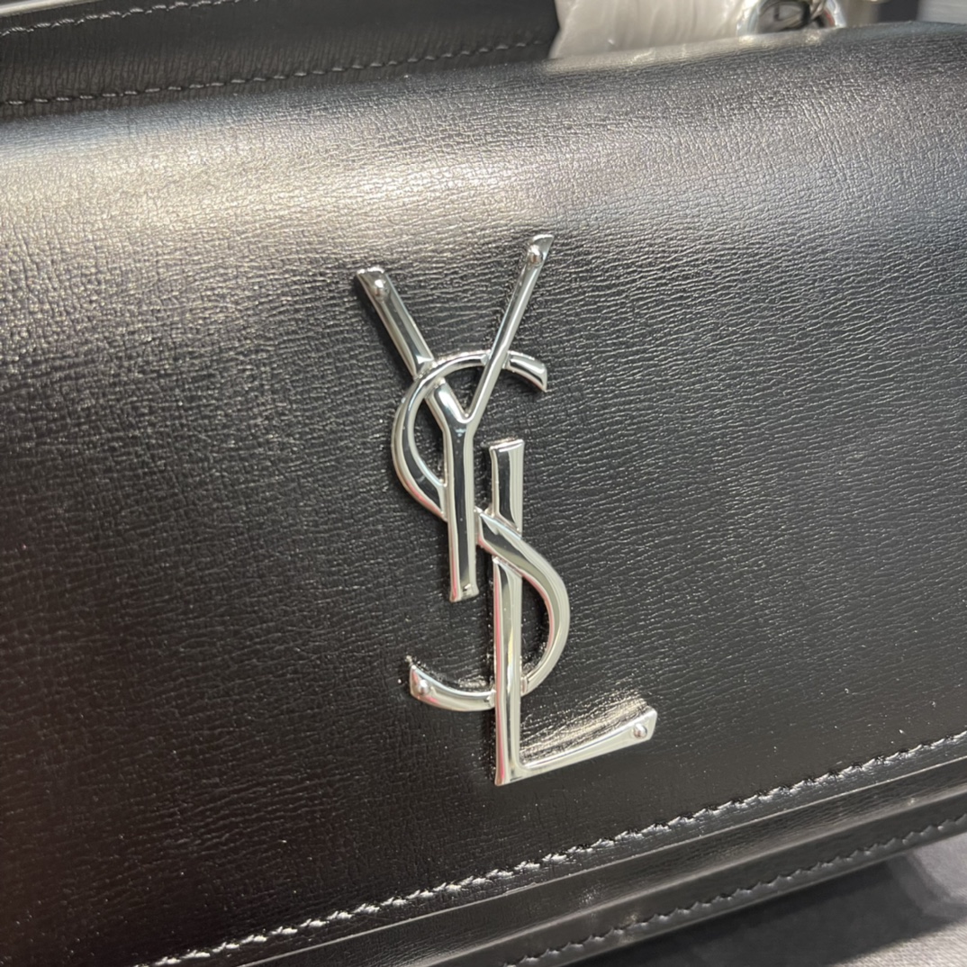 Replica Saint Laurent 19cm Sunset Woc Chain Wallet in Smooth Leather Black with Sliver