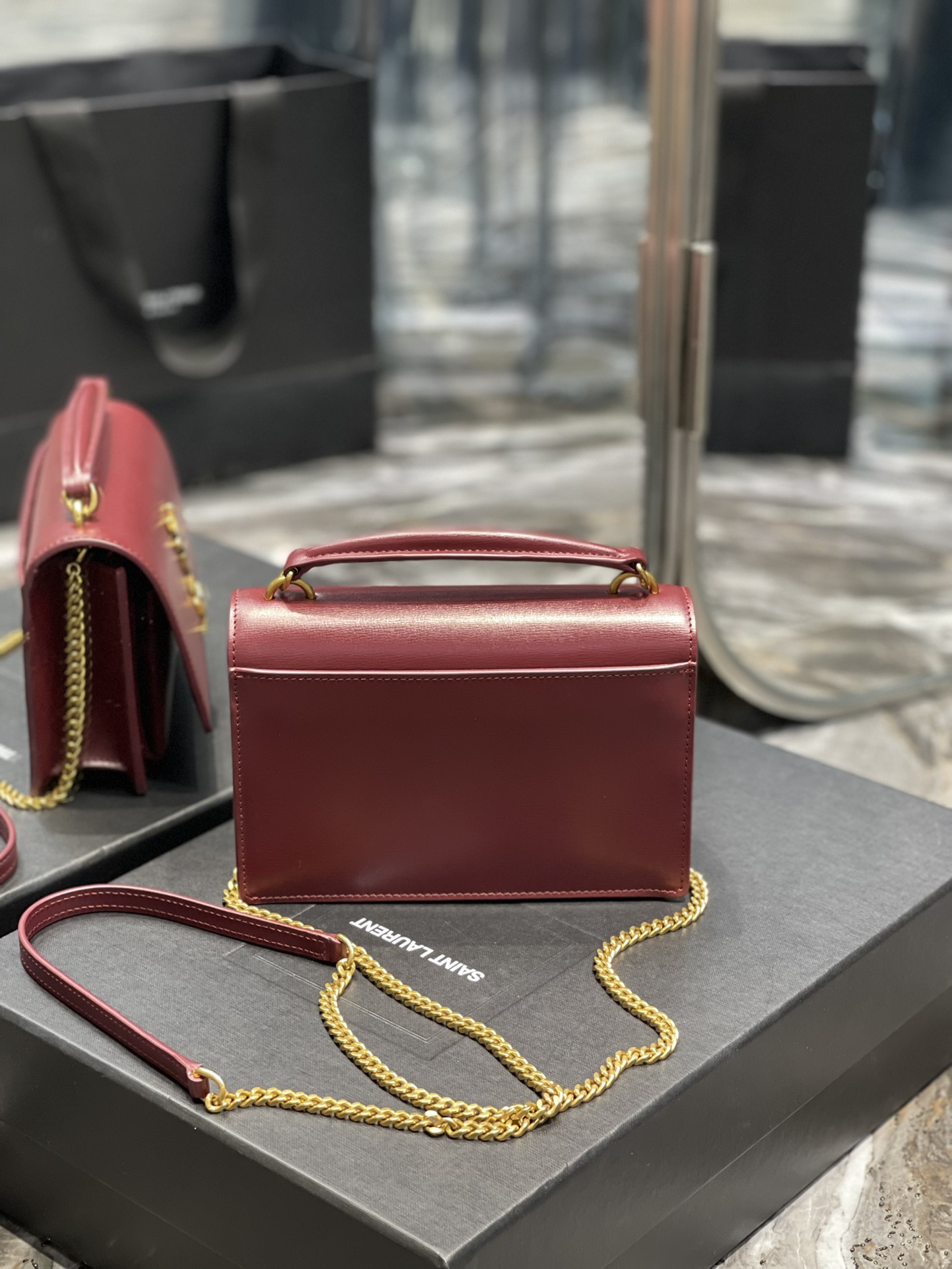 Replica Saint Laurent 19cm Sunset Woc Chain Wallet in Smooth Leather Red with Gold Logo