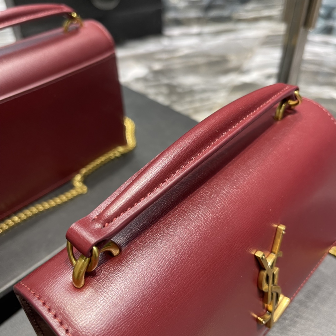 Replica Saint Laurent 19cm Sunset Woc Chain Wallet in Smooth Leather Red with Gold Logo