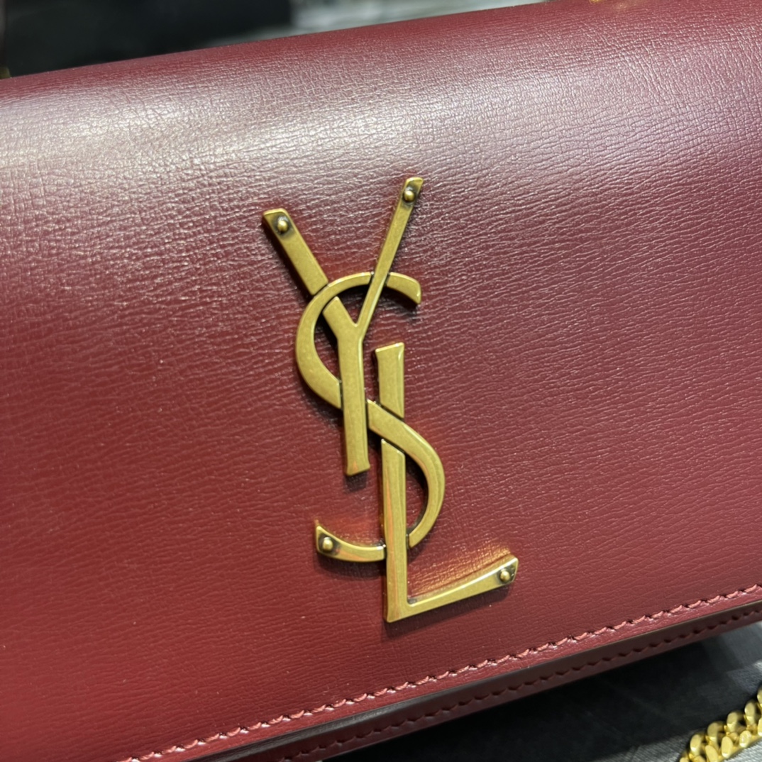 Replica Saint Laurent 19cm Sunset Woc Chain Wallet in Smooth Leather Red with Gold Logo