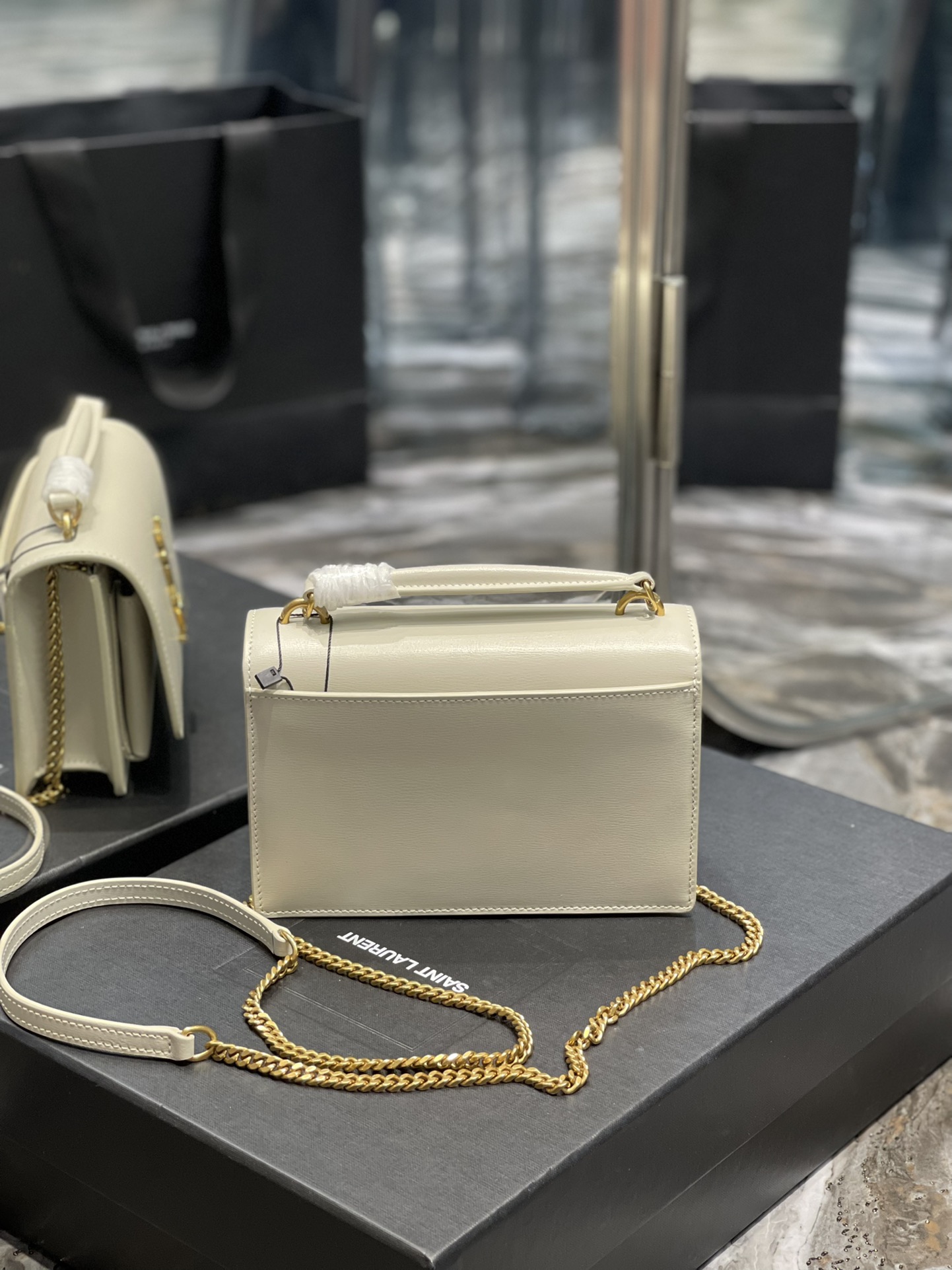 Replica Saint Laurent 19cm Sunset Woc Chain Wallet in Smooth Leather White with Gold Logo