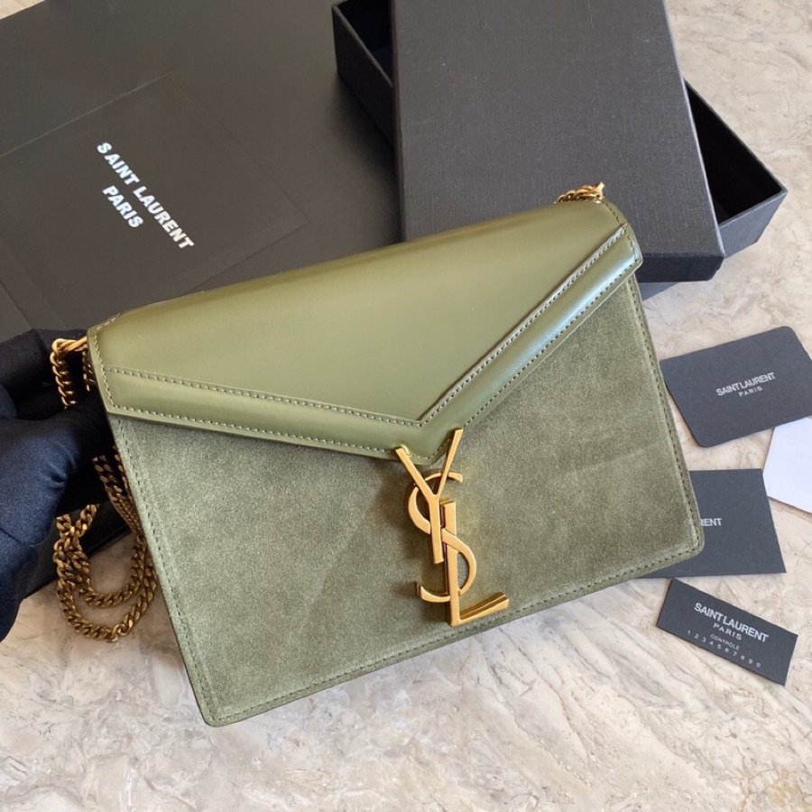 Replica Saint Laurent CASSANDRA Monogram Clasp bag in Smooth Leather Green