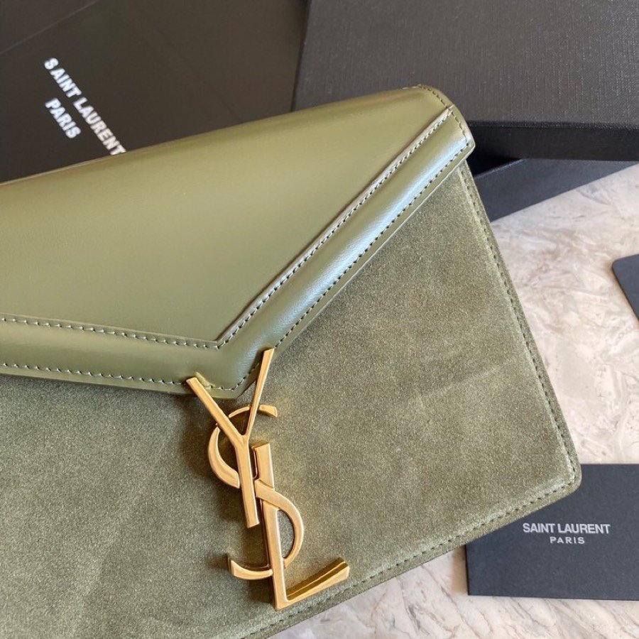 Replica Saint Laurent CASSANDRA Monogram Clasp bag in Smooth Leather Green