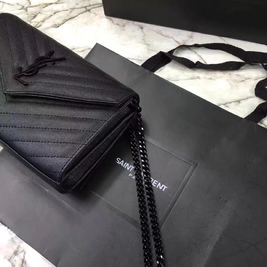 Replica Saint Laurent Monogram Chain Wallet In Grain De Poudre Embossed Leather Black With Black LOGO