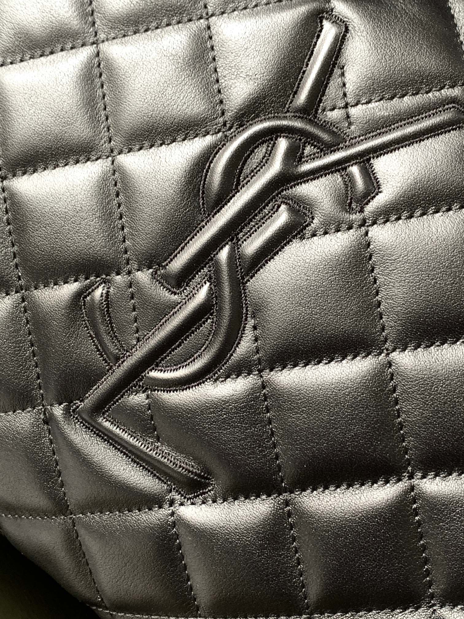 Saint Lauren ES GIANT TRAVEL BAG in Quilted Leather