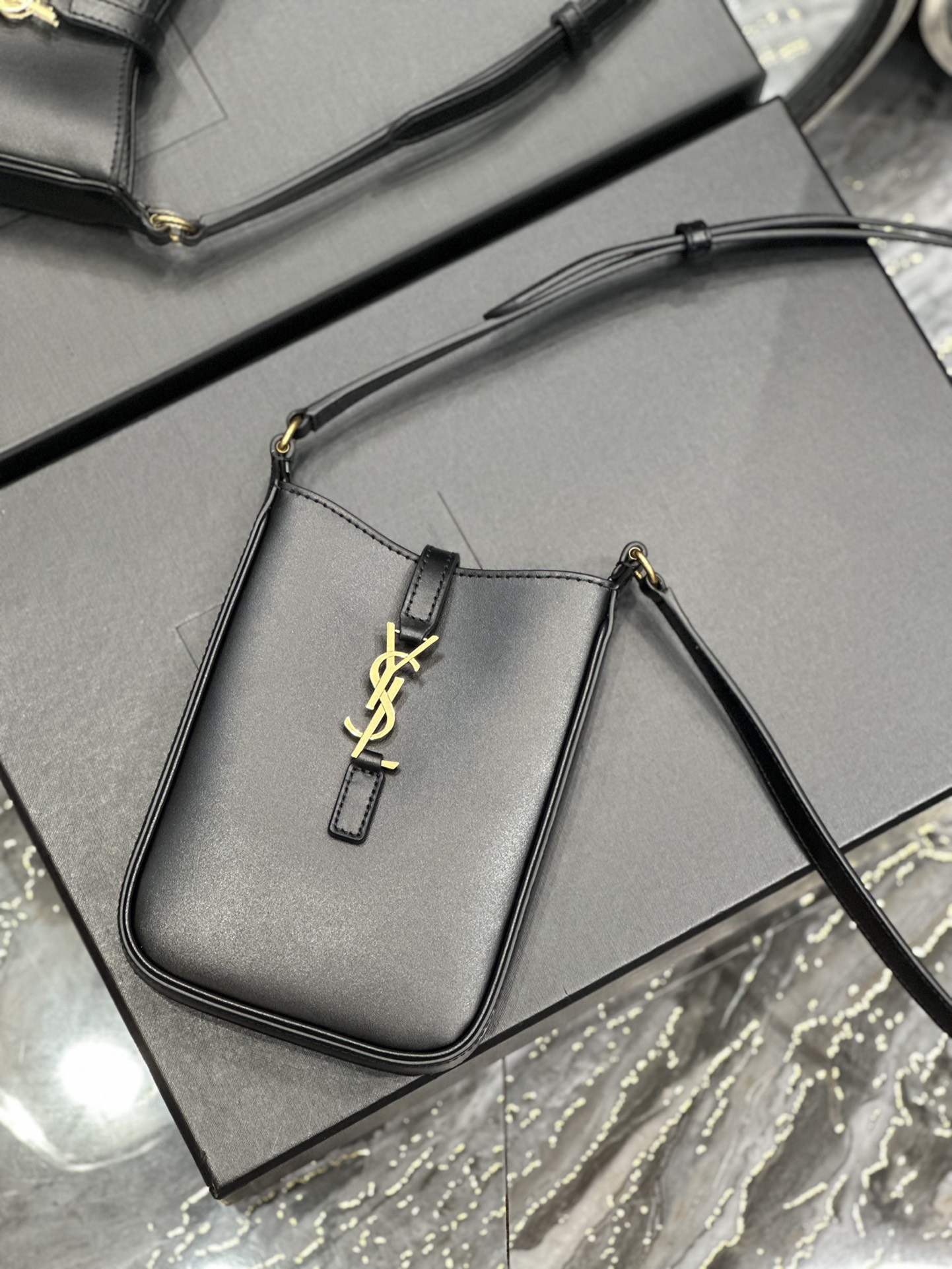 Saint Lauren LE 5 A 7 Leather Phone Bag Black