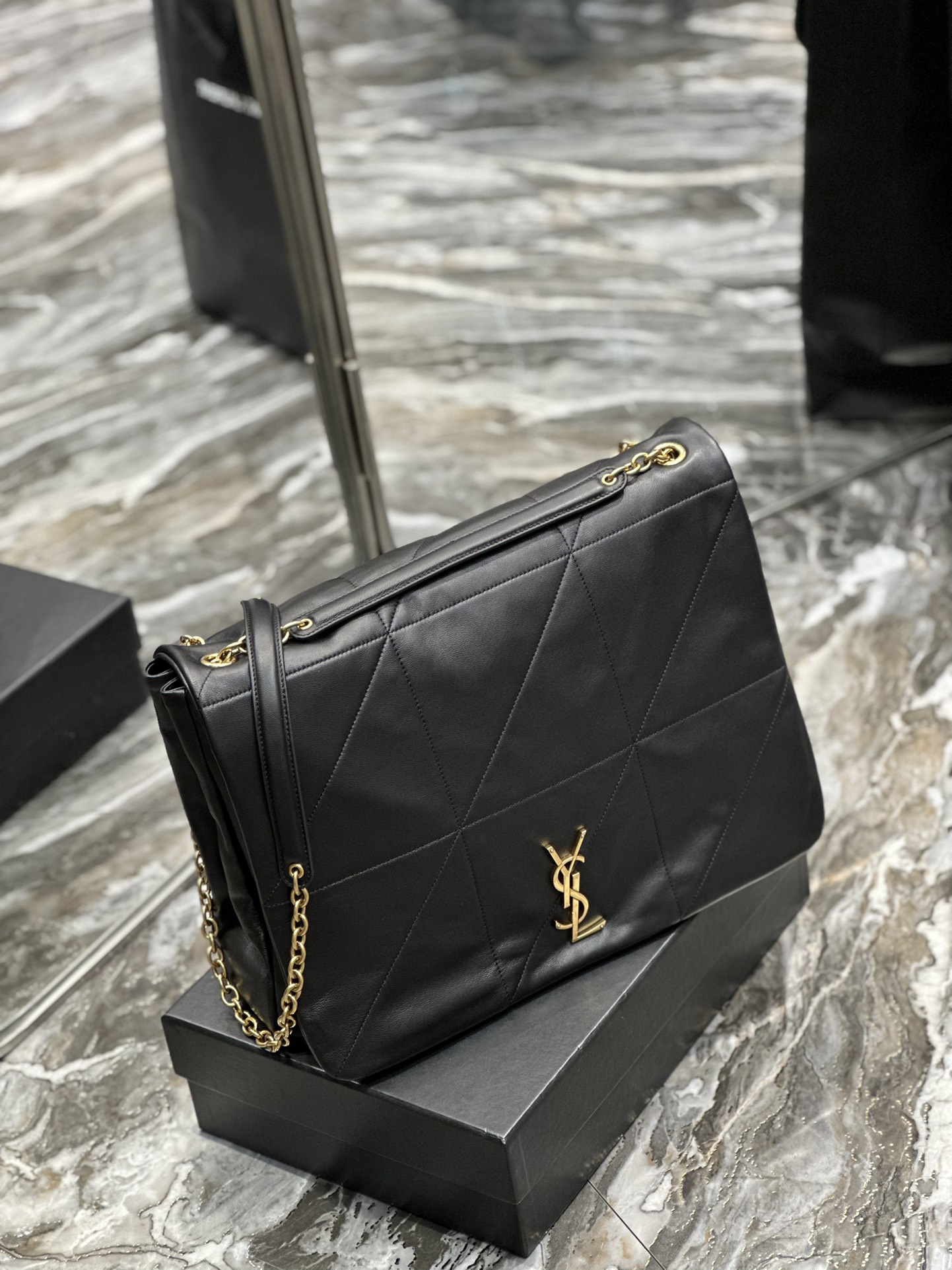 Saint Laurent Jamie Extra Large Shoulder Bag