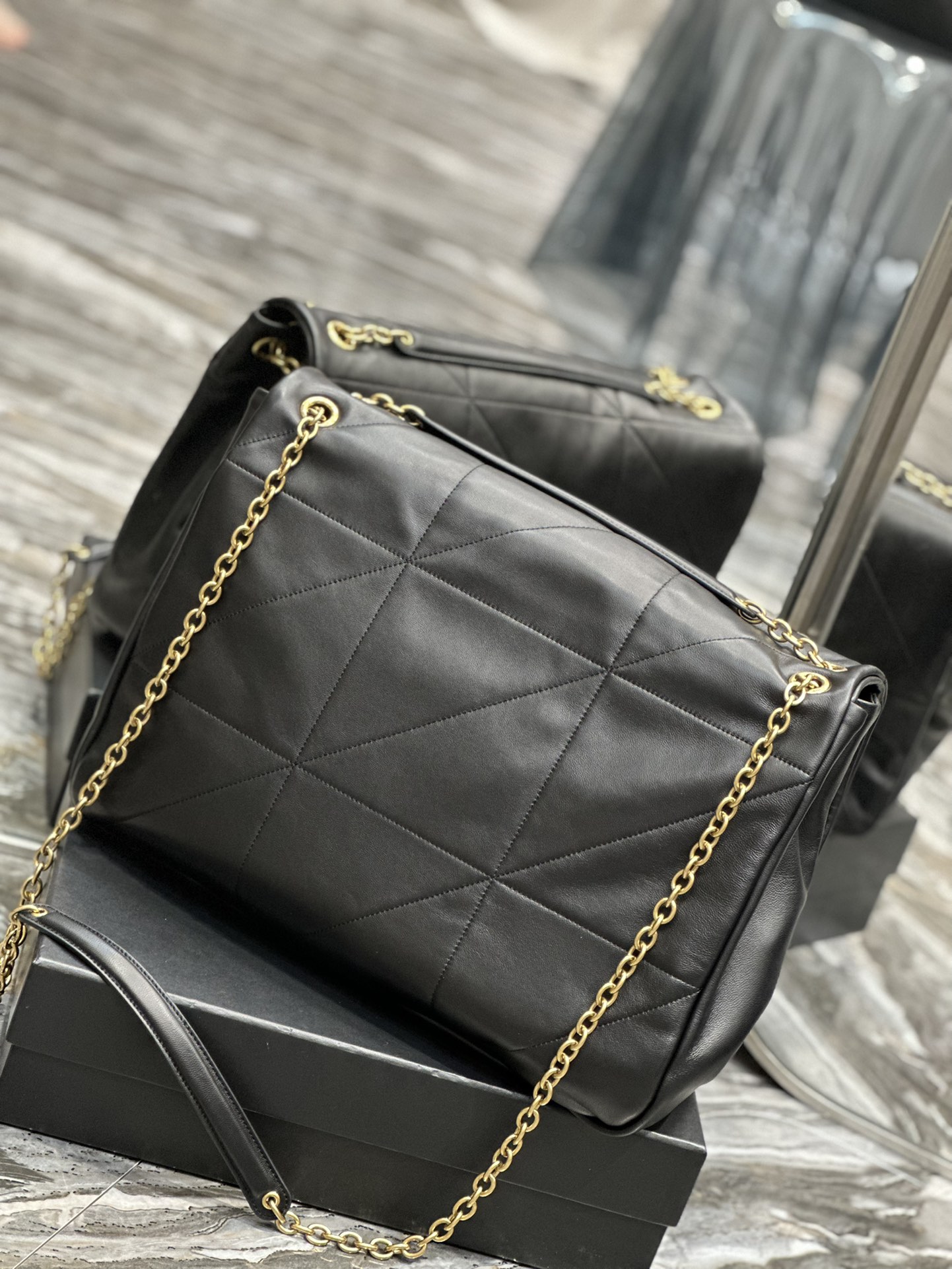 Saint Laurent Jamie Extra Large Shoulder Bag