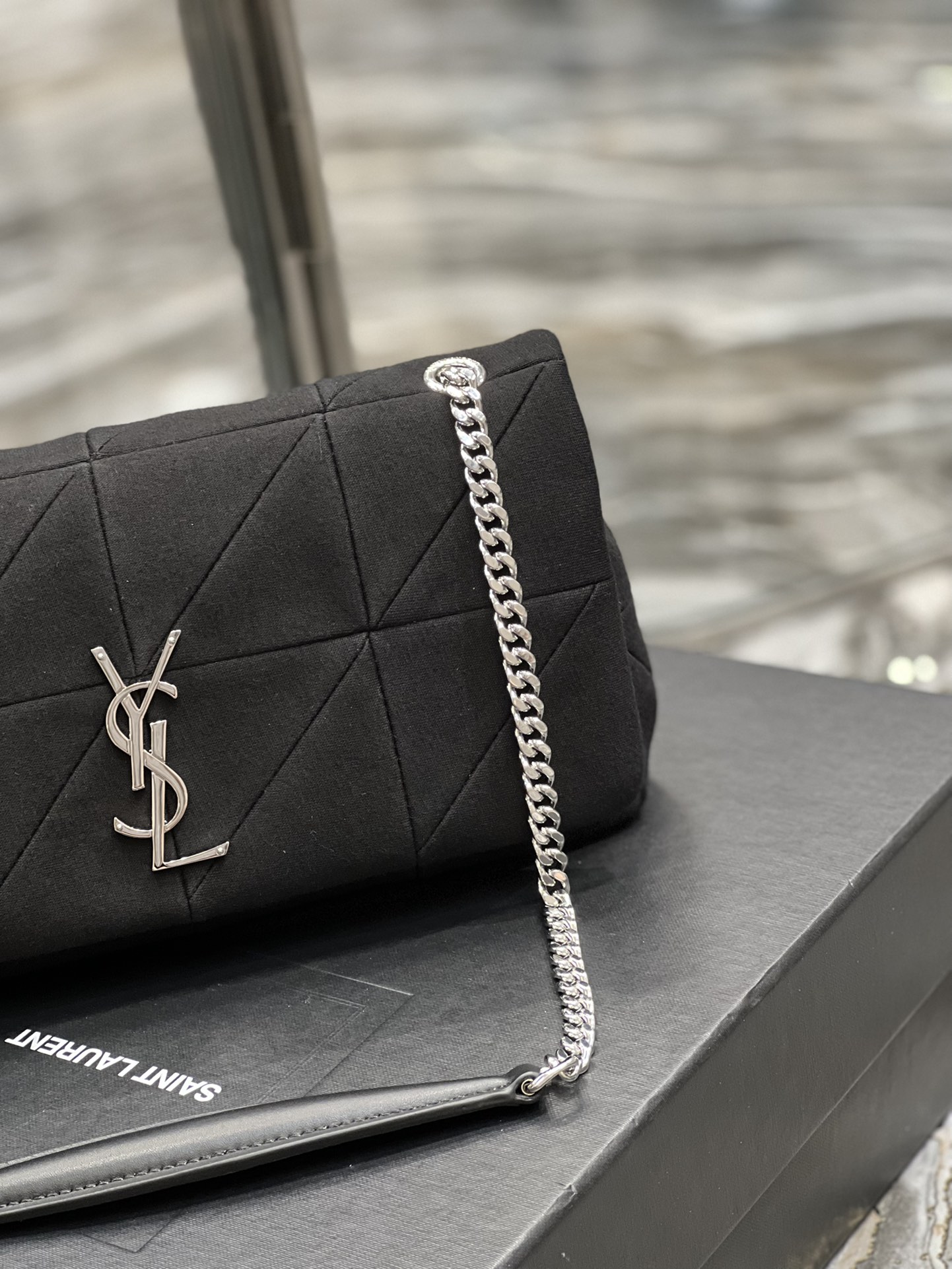 Saint Laurent Jamie Medium Chian Bag Carre Rive Gauche In Lambskin And suded Black