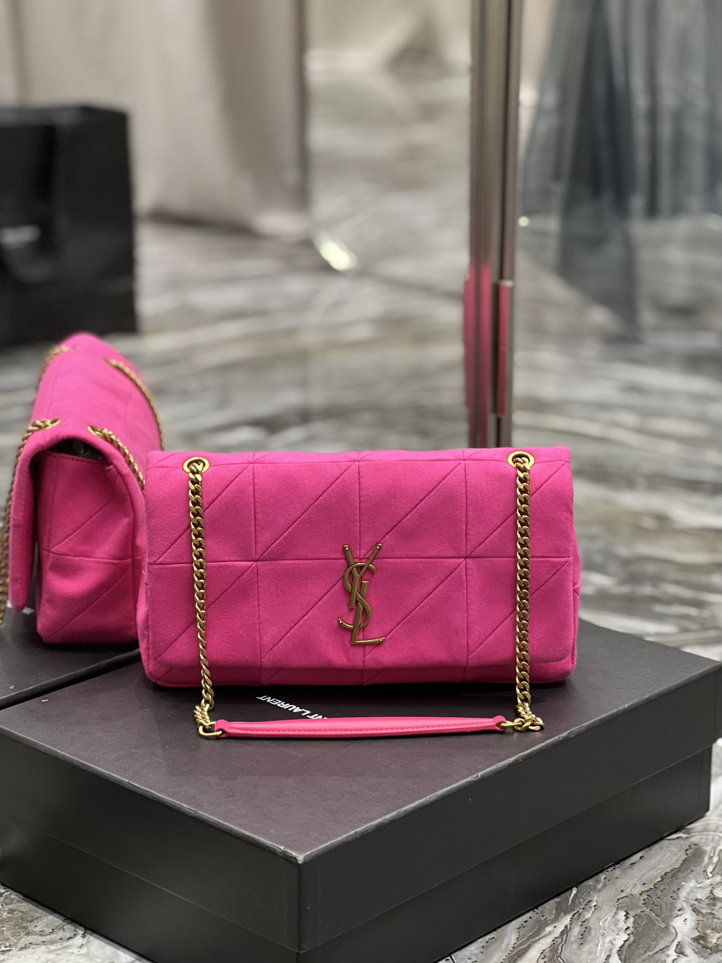 Saint Laurent Jamie Medium Chian Bag Carre Rive Gauche In Lambskin And suded Rose