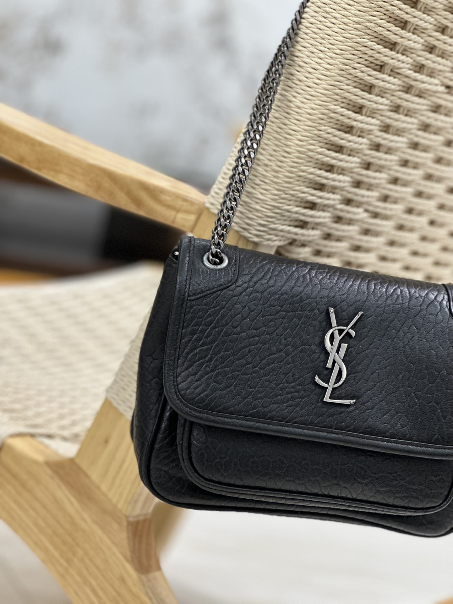 Saint Laurent NiKi Small In Grained Lambskin Black