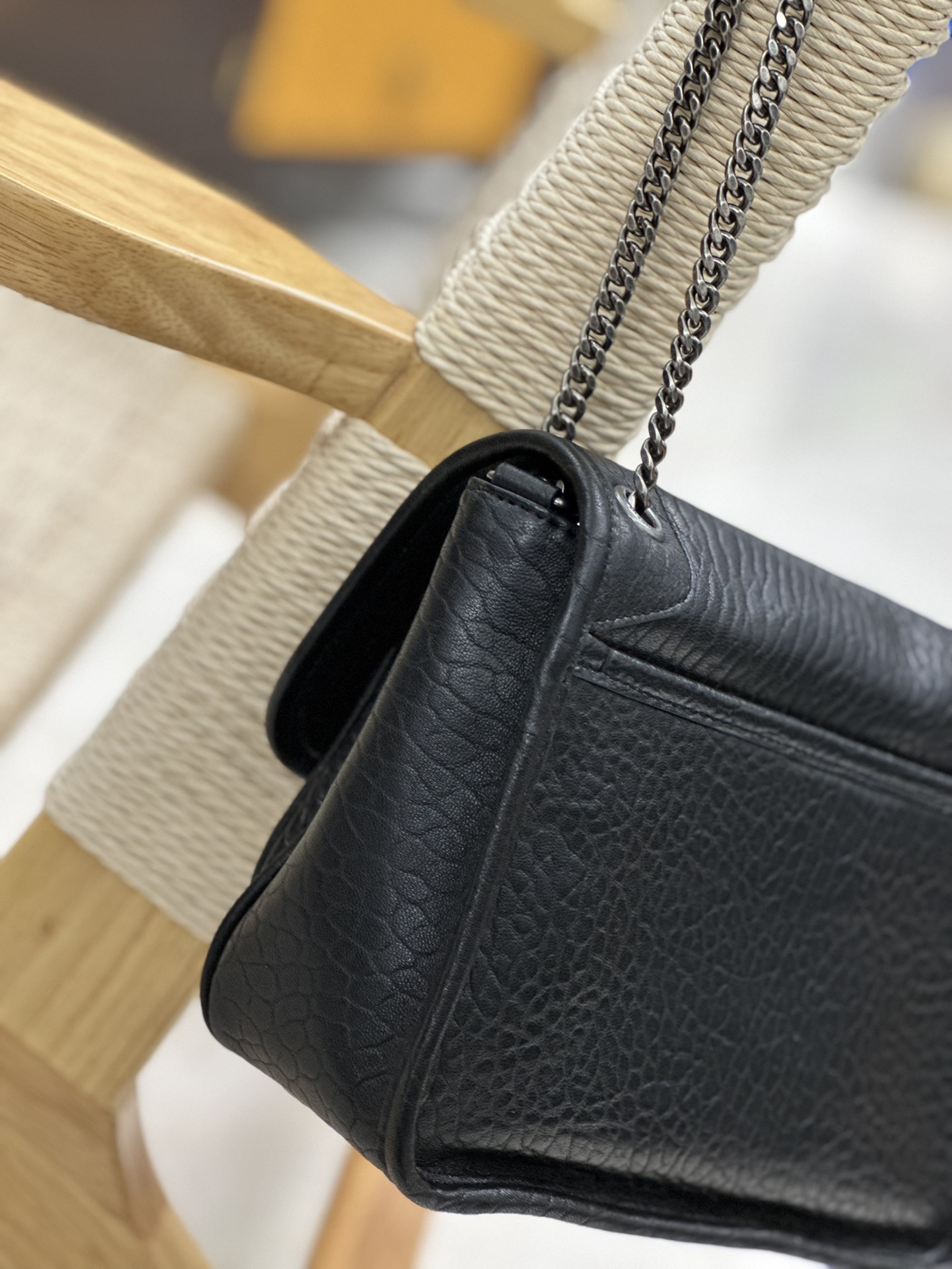 Saint Laurent NiKi Small In Grained Lambskin Black