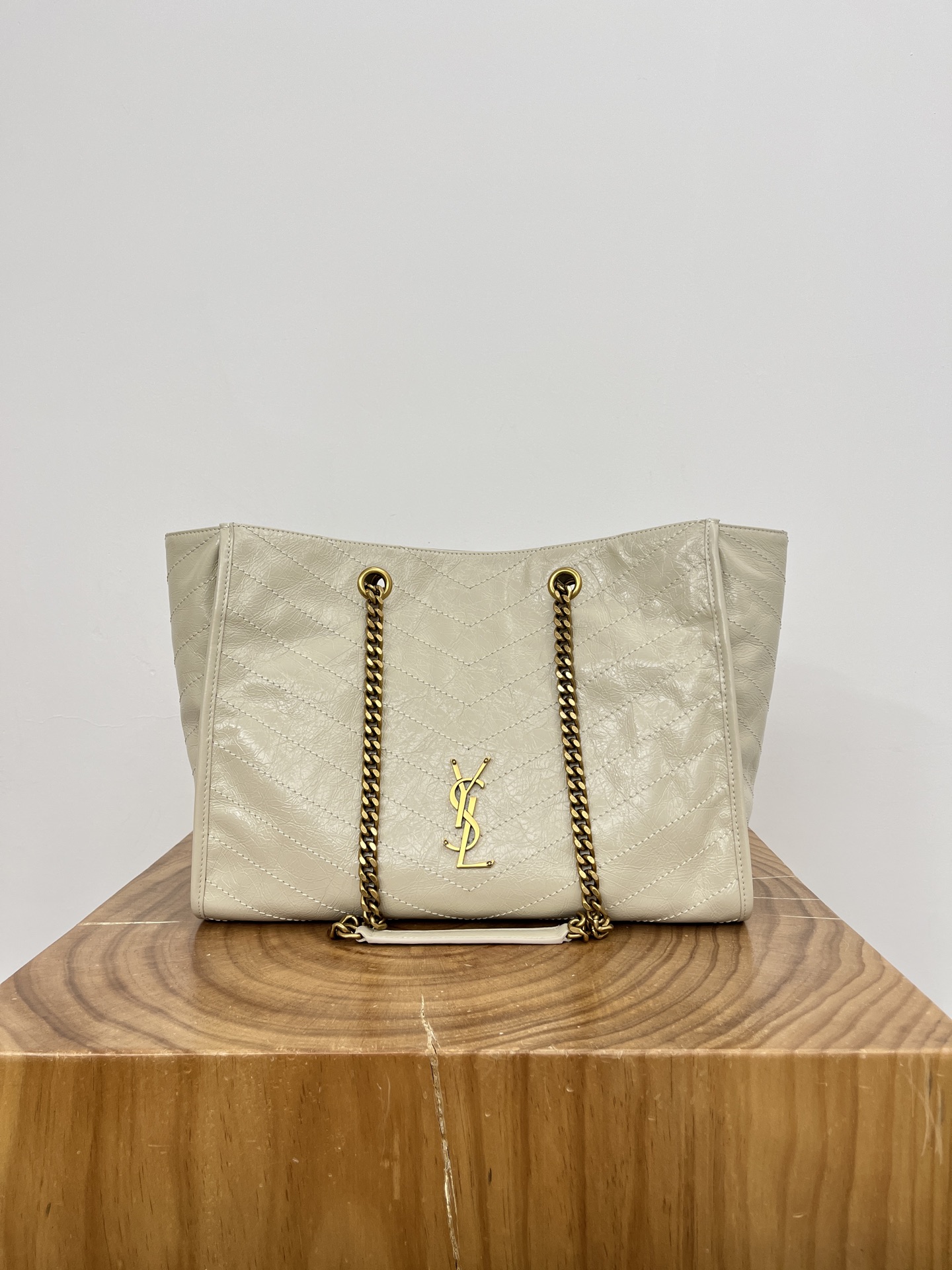 Saint Laurent Niki Shopping Bag Large Oiled and Waxed Cowhide Leather Beige