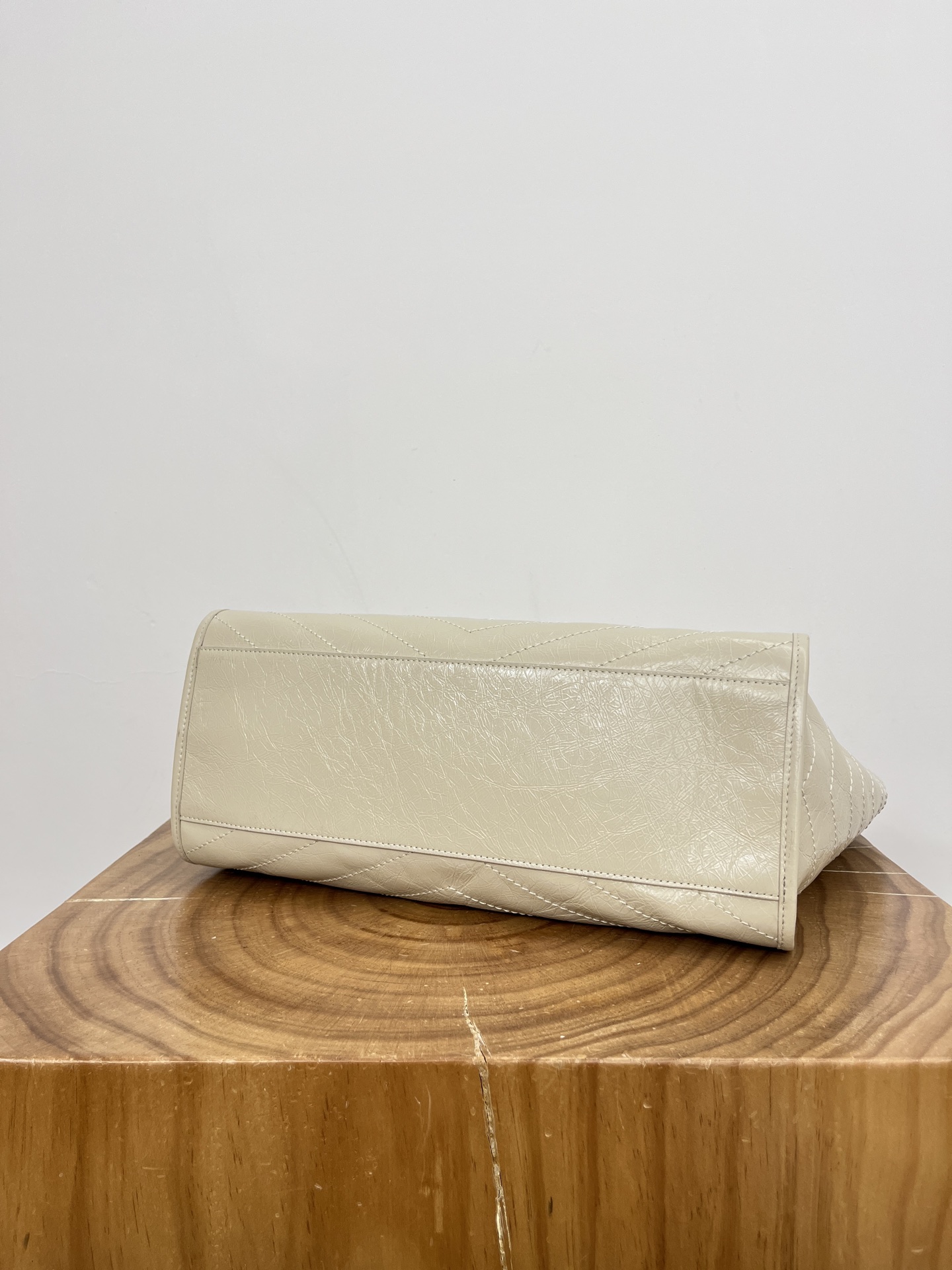 Saint Laurent Niki Shopping Bag Large Oiled and Waxed Cowhide Leather Beige