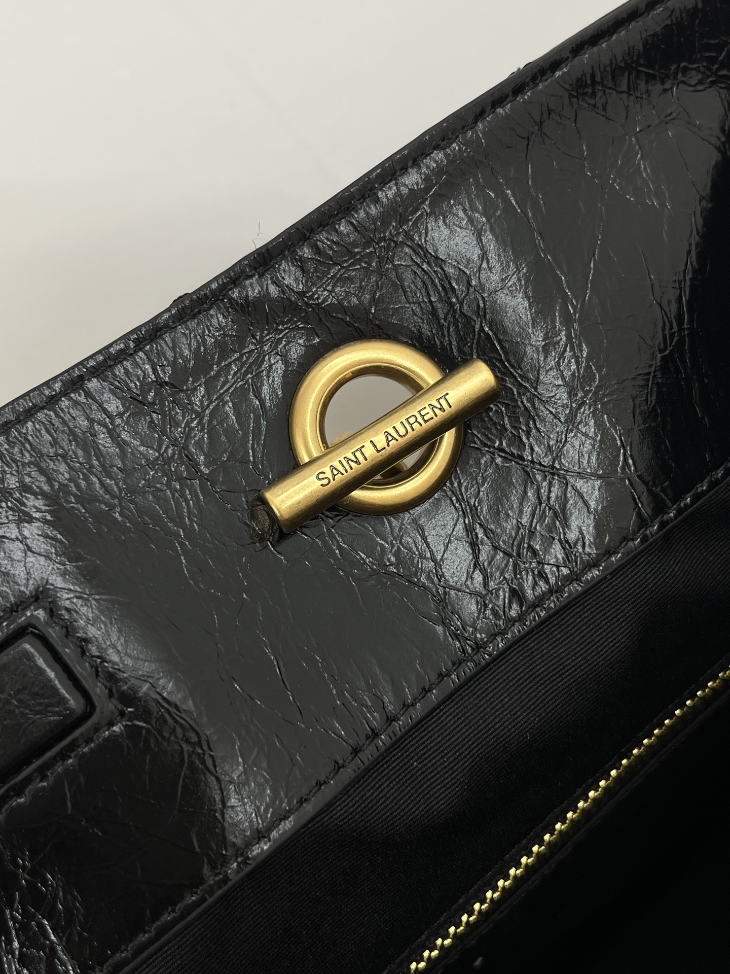 Saint Laurent Niki Shopping Bag Small Oiled and Waxed Cowhide Leather Black