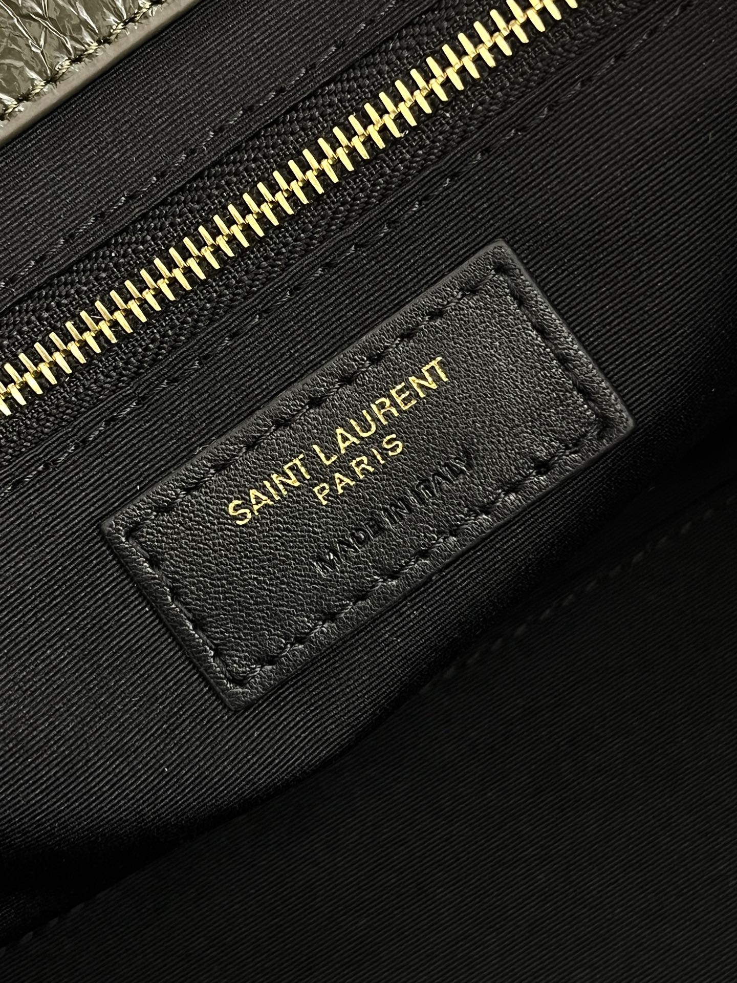 Saint Laurent Niki Shopping Bag Small Oiled and Waxed Cowhide Leather Green