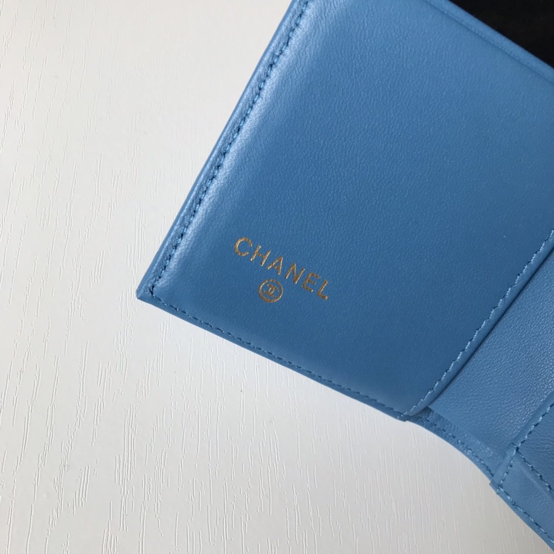 Top Quality Chanel AP1064 19 Small Flap Wallet Lambskin Gold-Tone Ruthenium-Finish Metal Blue