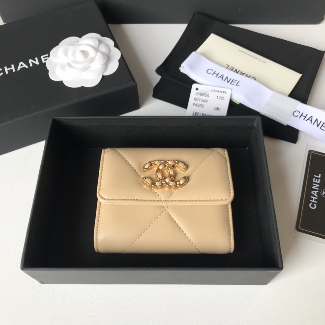 Top Quality Chanel AP1064 19 Small Flap Wallet Lambskin Gold-Tone Ruthenium-Finish Metal Khaki