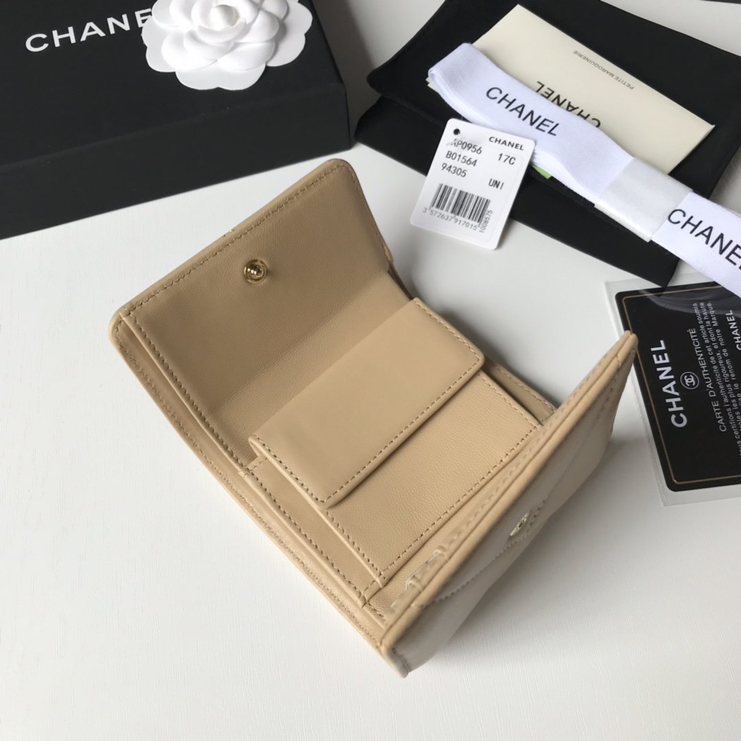 Top Quality Chanel AP1064 19 Small Flap Wallet Lambskin Gold-Tone Ruthenium-Finish Metal Khaki