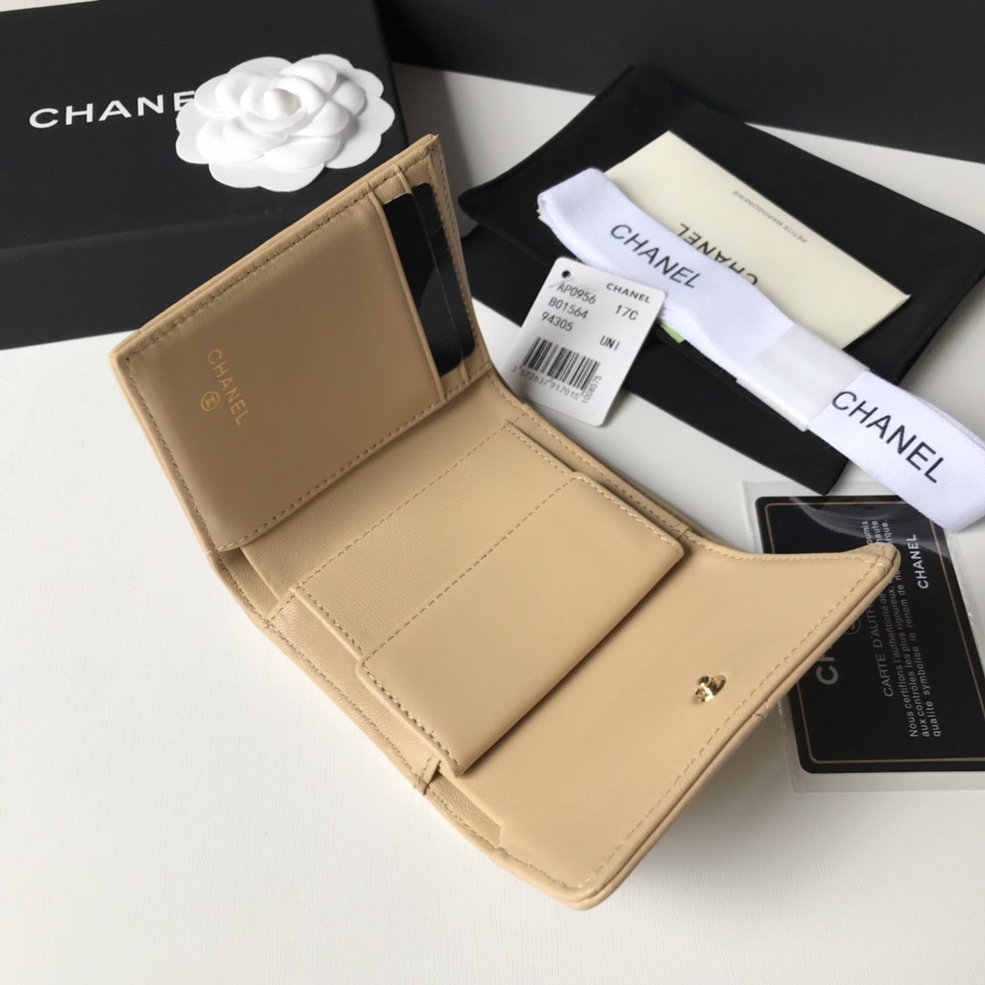 Top Quality Chanel AP1064 19 Small Flap Wallet Lambskin Gold-Tone Ruthenium-Finish Metal Khaki