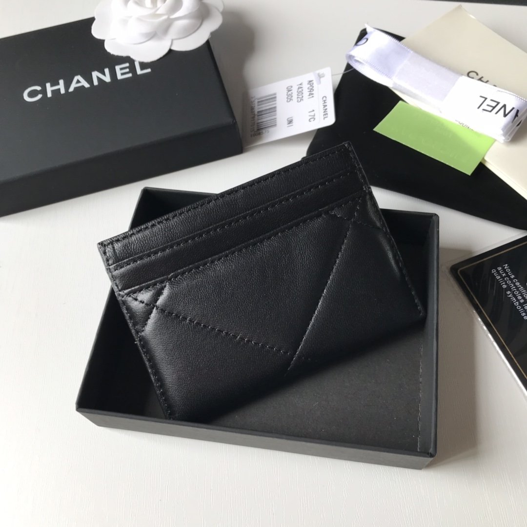 Top Quality Chanel AP1167 19 Card Holder Lambskin Gold-Tone Ruthenium-Finish Metal Black