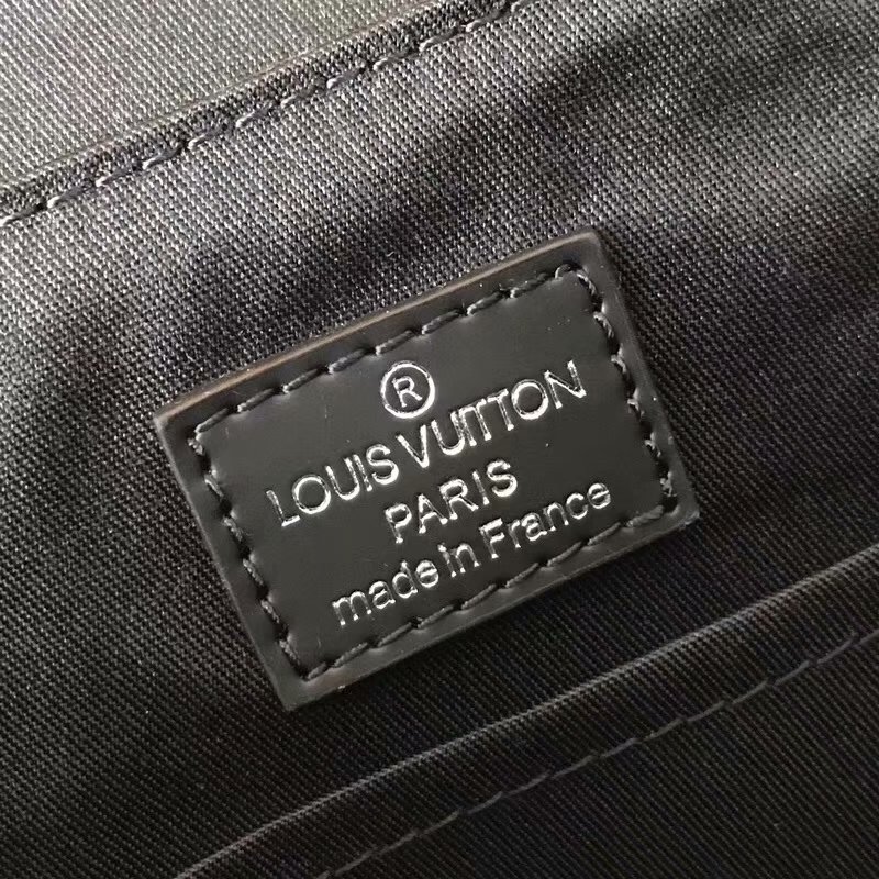 Top Quality Louis Vuitton M44000 District PM Men Messenger Bag Monogram Eclipse Canvas