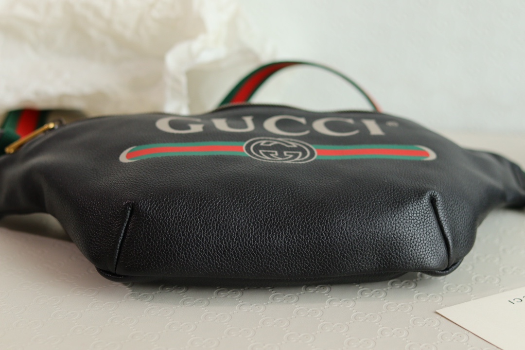 Top Sale Gucci Grained Calfskin Gucci Print Belt Bag Black 226591 In UK Replica