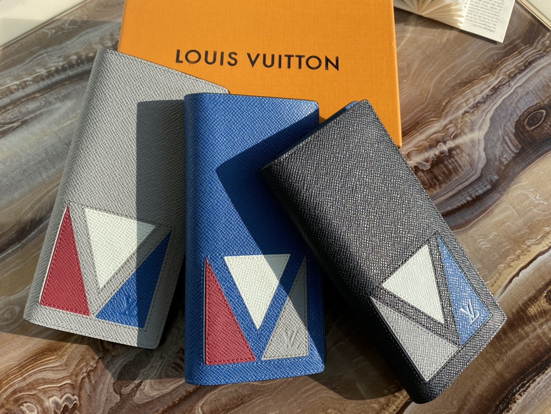 Top Sale Louis Vuitton M30800 Brazza Wallet Taiga Cowhide Leather In Paris Replica