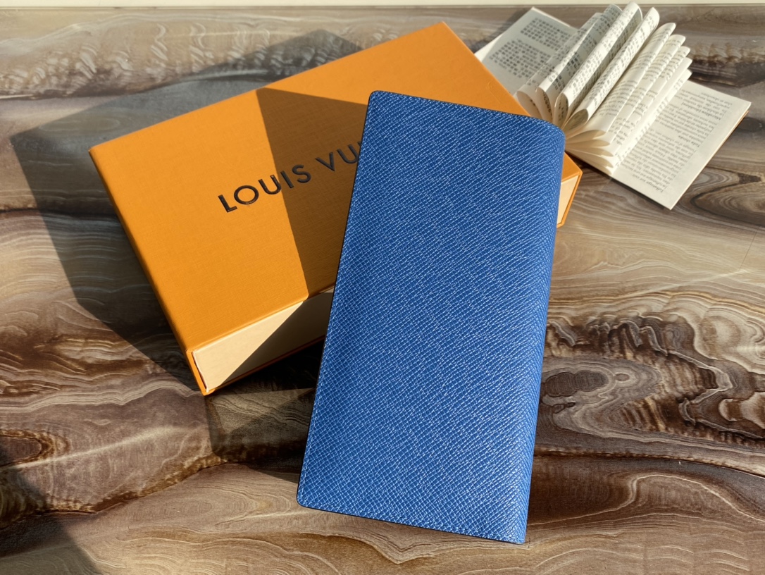 Top Sale Louis Vuitton M30800 Brazza Wallet Taiga Cowhide Leather In Paris Replica