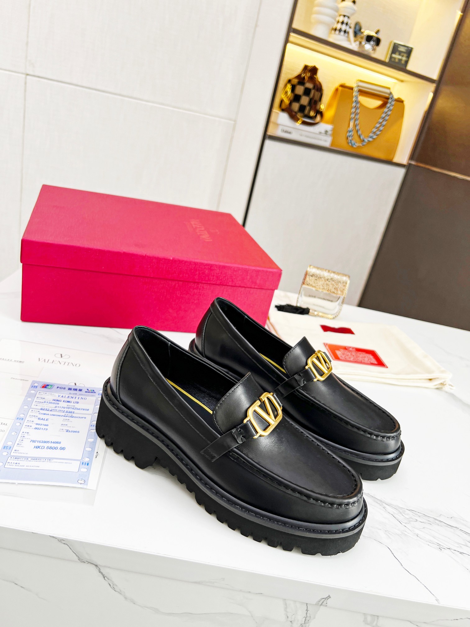 Valentino Vlogo Signature Calfskin Loafer-0001