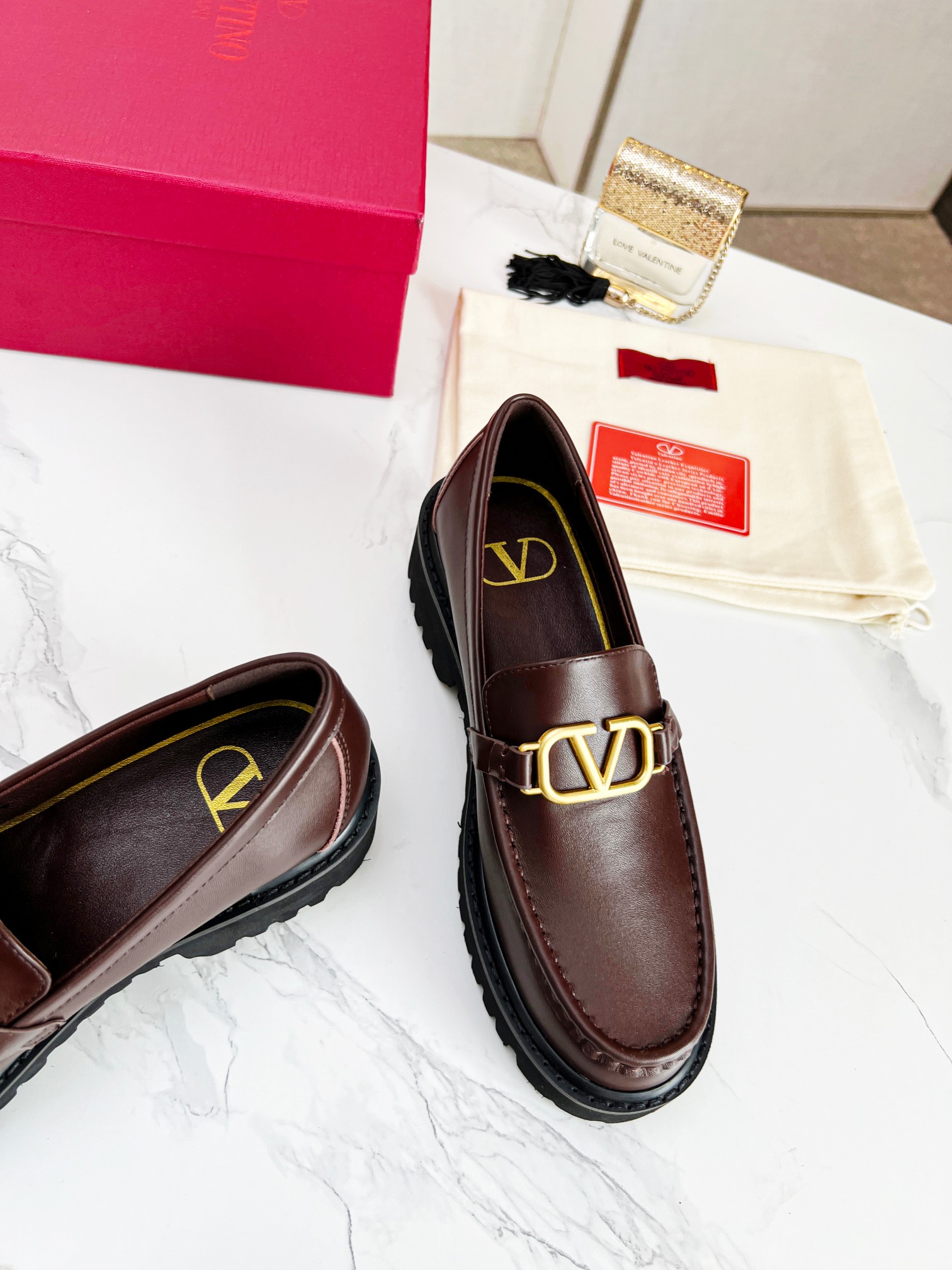 Valentino Vlogo Signature Calfskin Loafer-0002