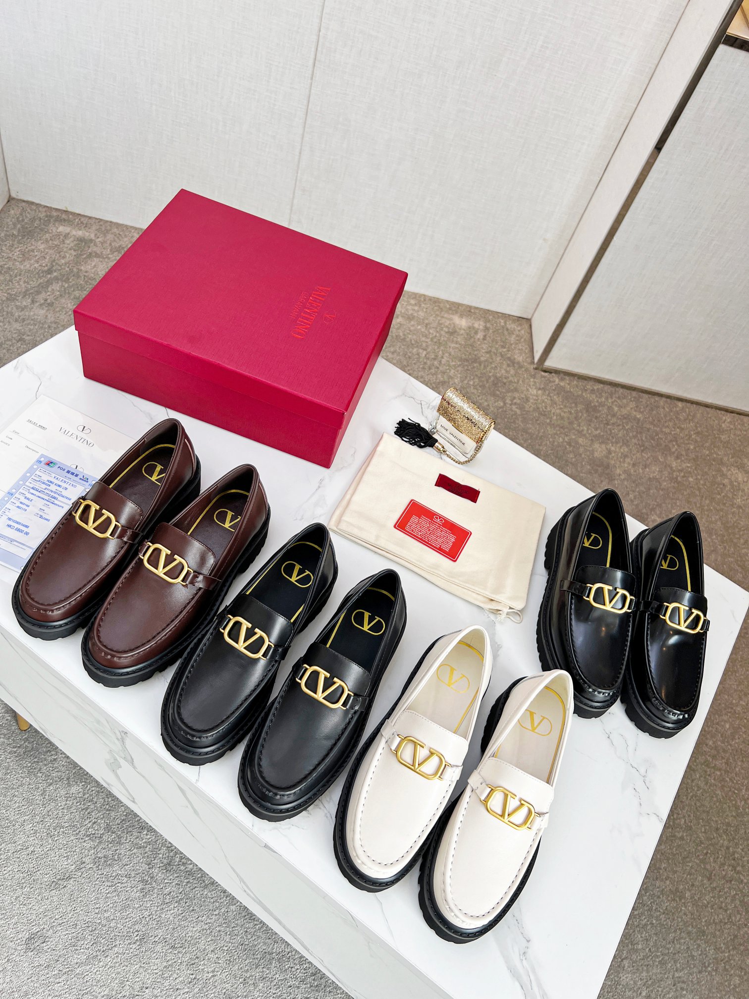 Valentino Vlogo Signature Calfskin Loafer-0002