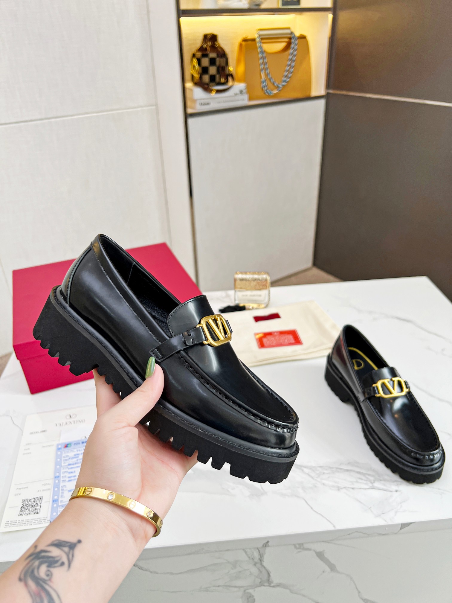 Valentino Vlogo Signature Calfskin Loafer-0003