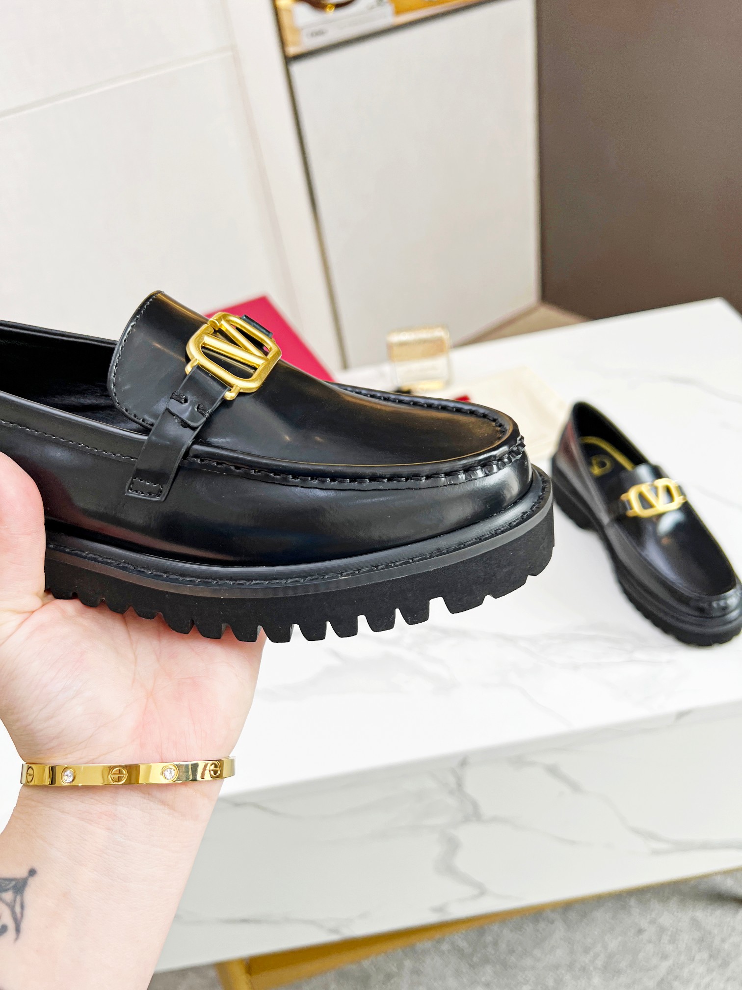 Valentino Vlogo Signature Calfskin Loafer-0003