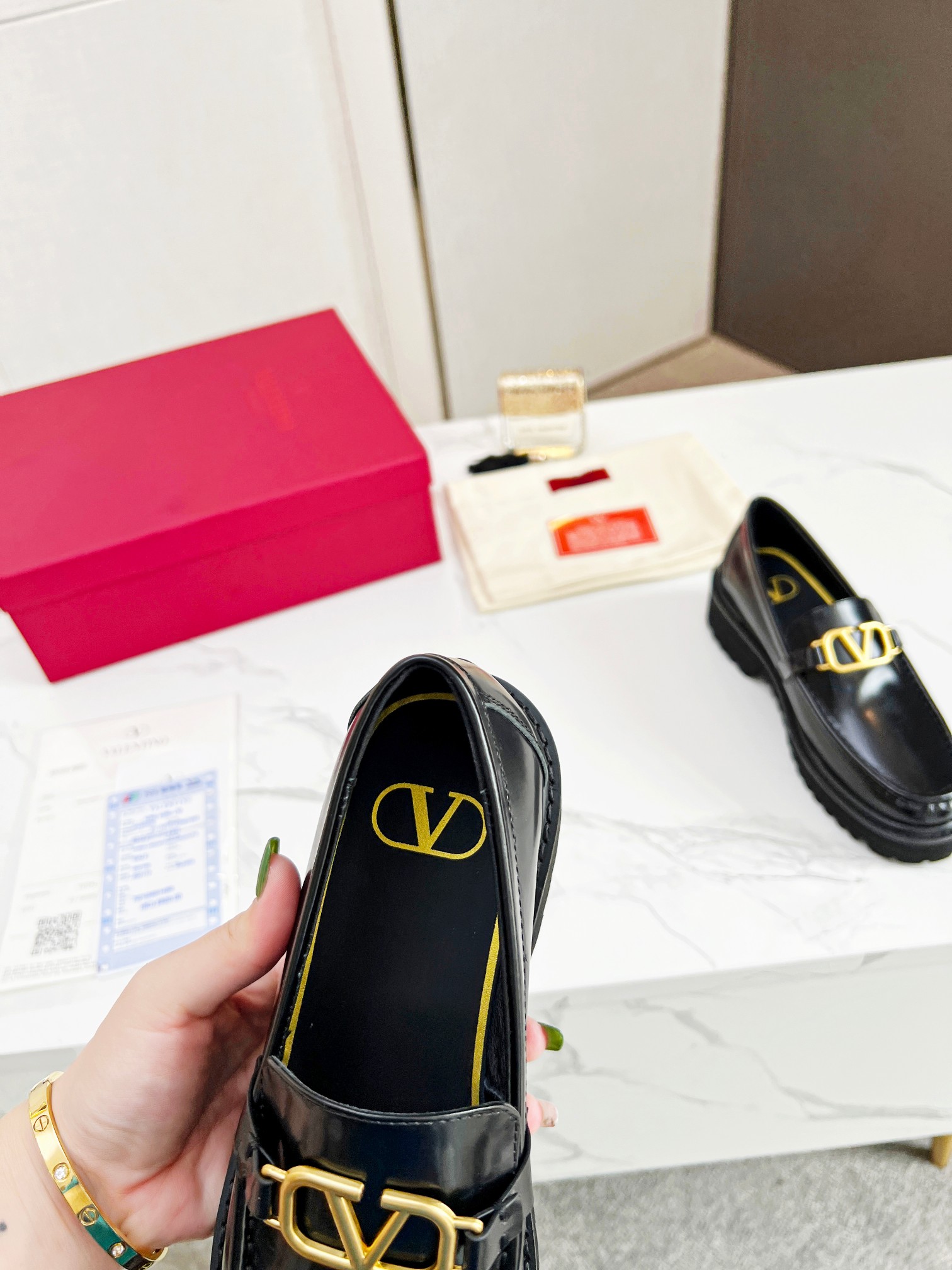 Valentino Vlogo Signature Calfskin Loafer-0003