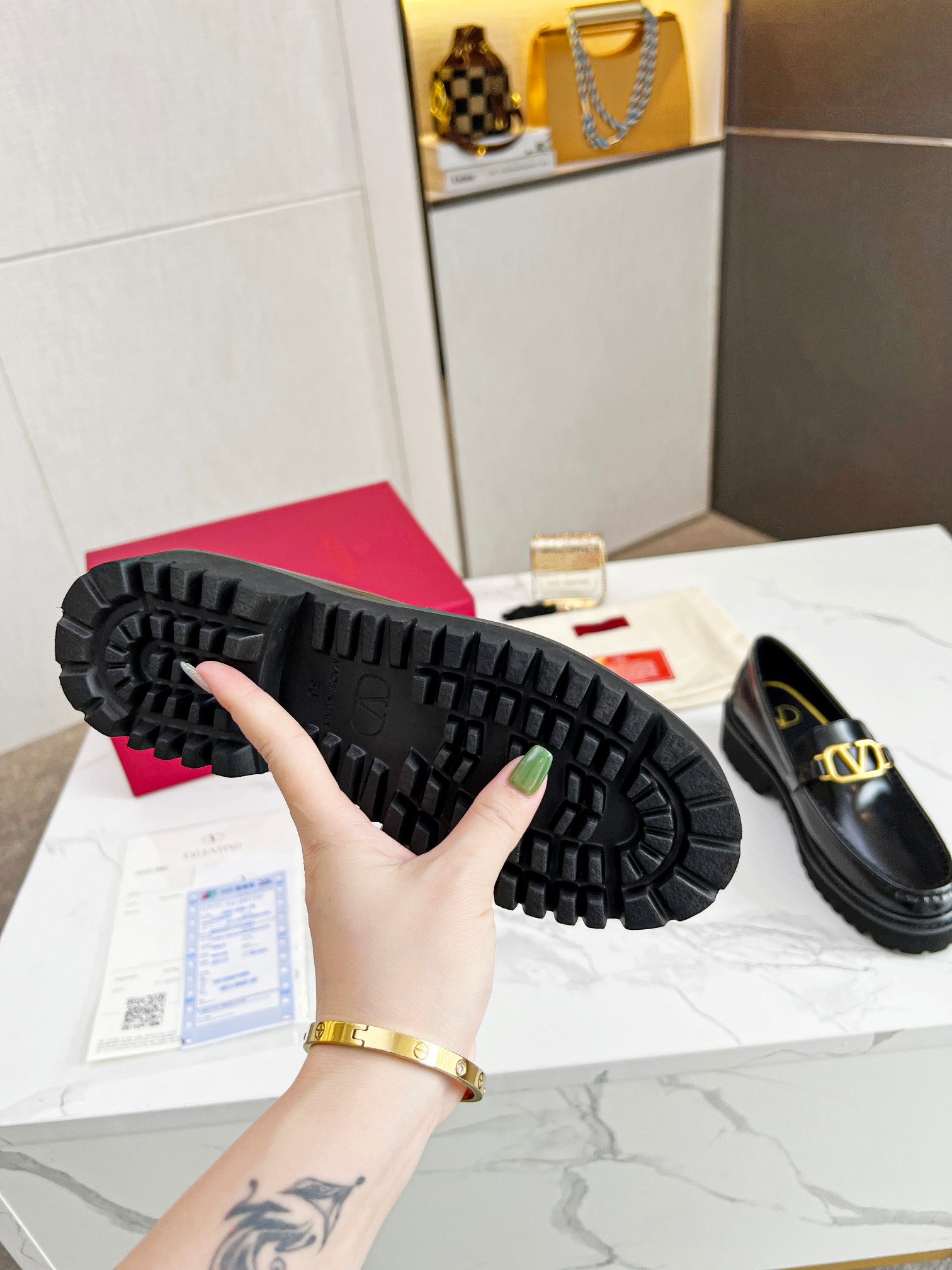 Valentino Vlogo Signature Calfskin Loafer-0003