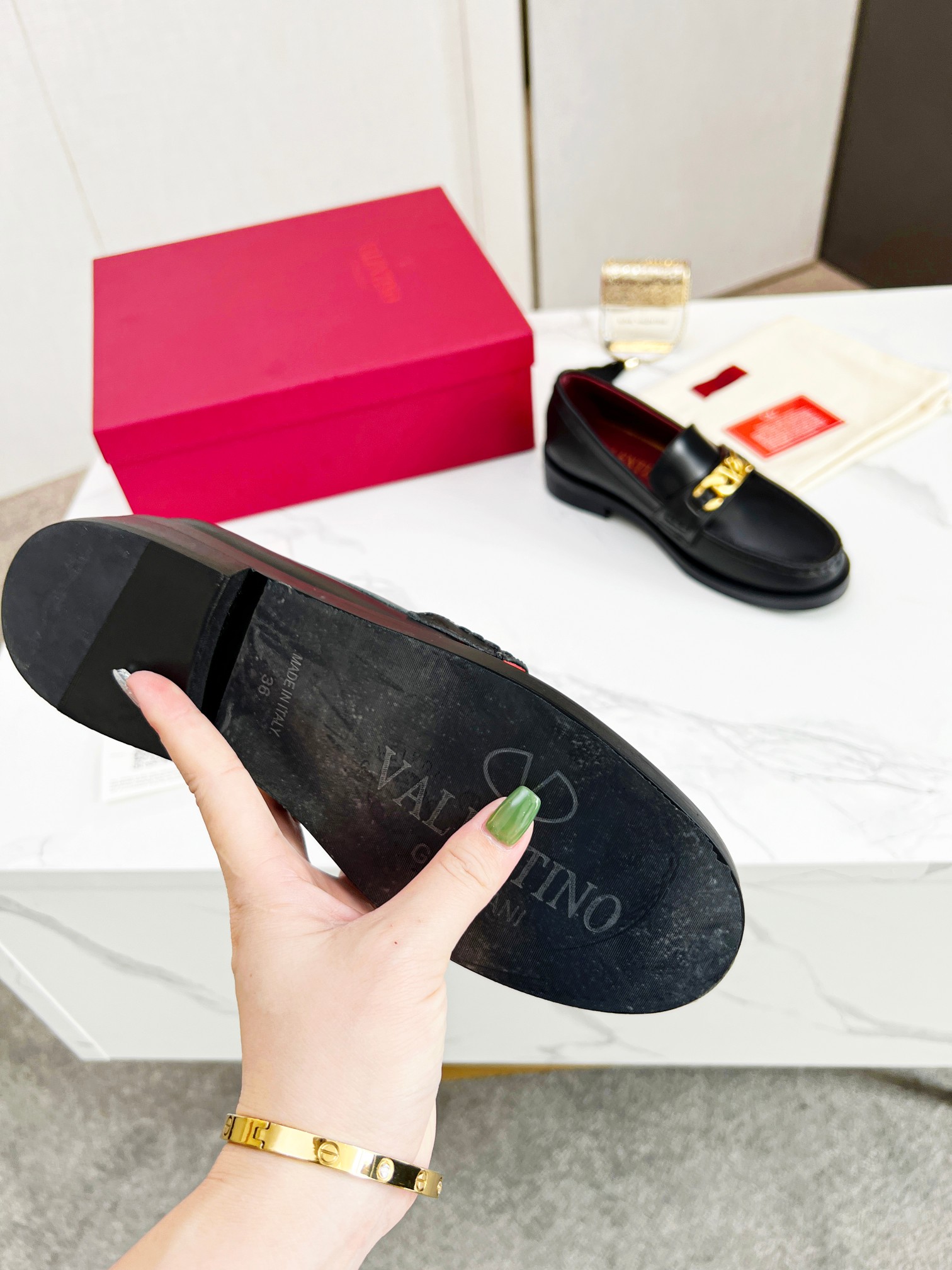 Valentino Vlogo Signature Calfskin Loafer-0005