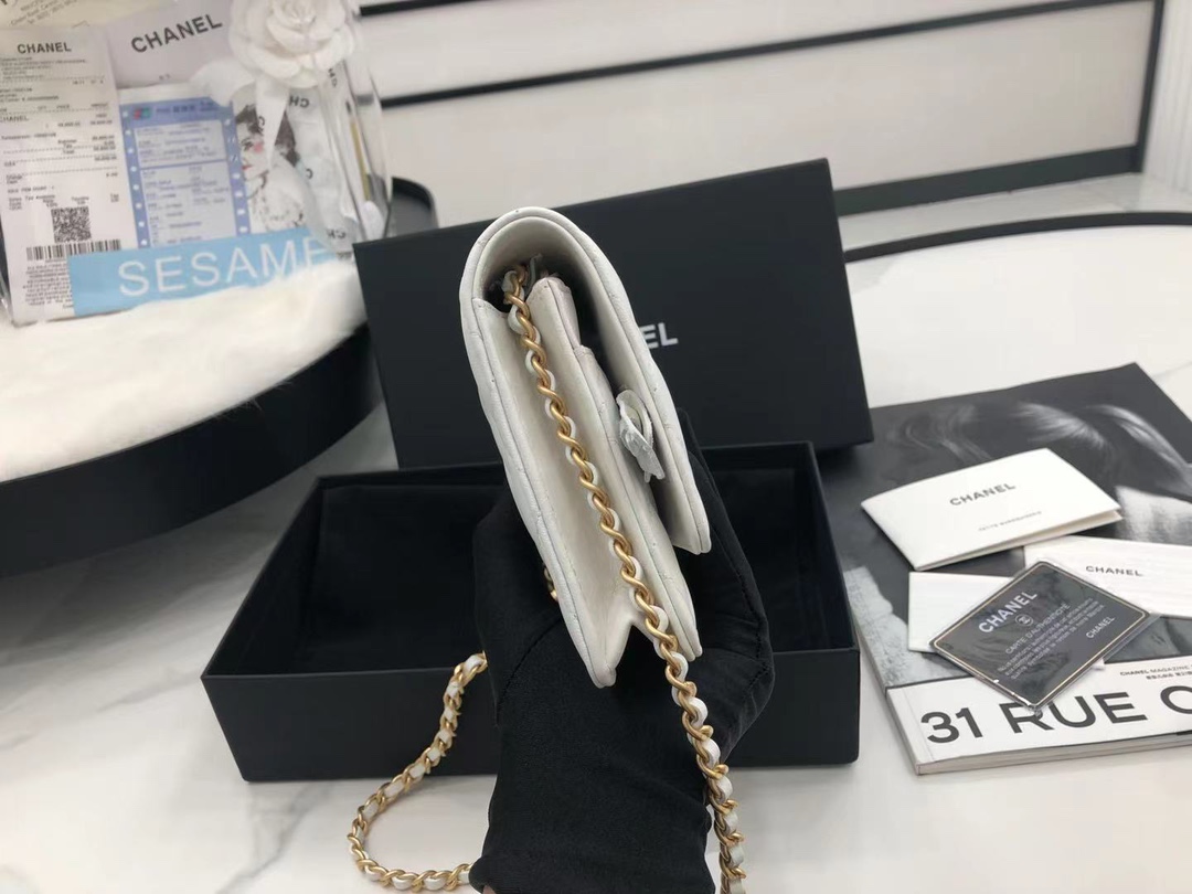 Vintage Chanel AP1450 Wallet on Chain White Leather With Gold-Tone Metal Ball Price Online Replica