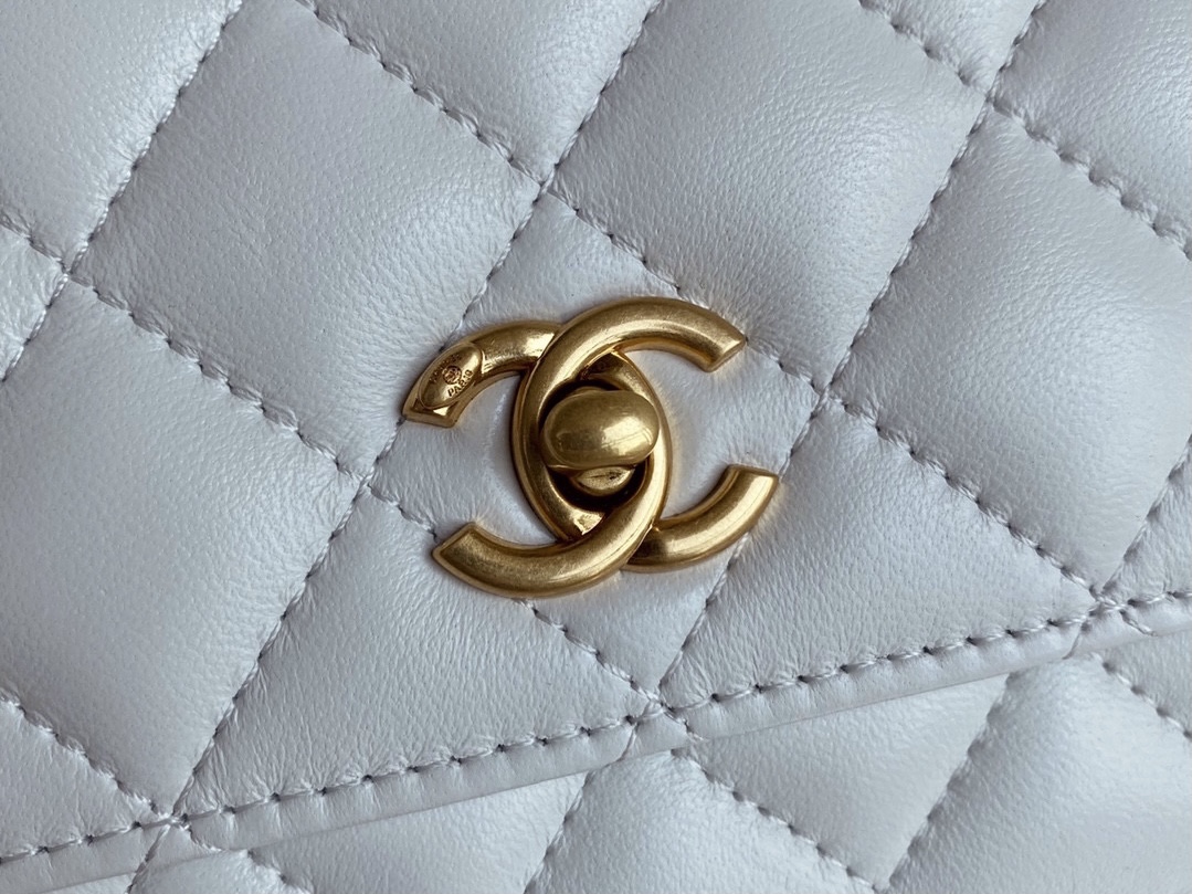 Vintage Chanel AP1450 Wallet on Chain White Leather With Gold-Tone Metal Ball Price Online Replica