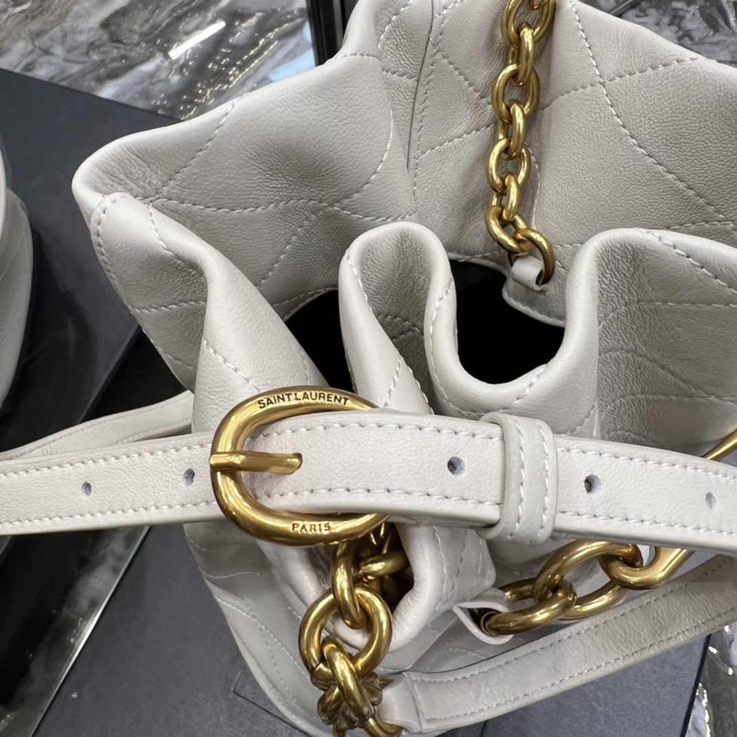 Yves Saint Laurent Le Maillon Hook Bucklet Bag In Supple Leather White