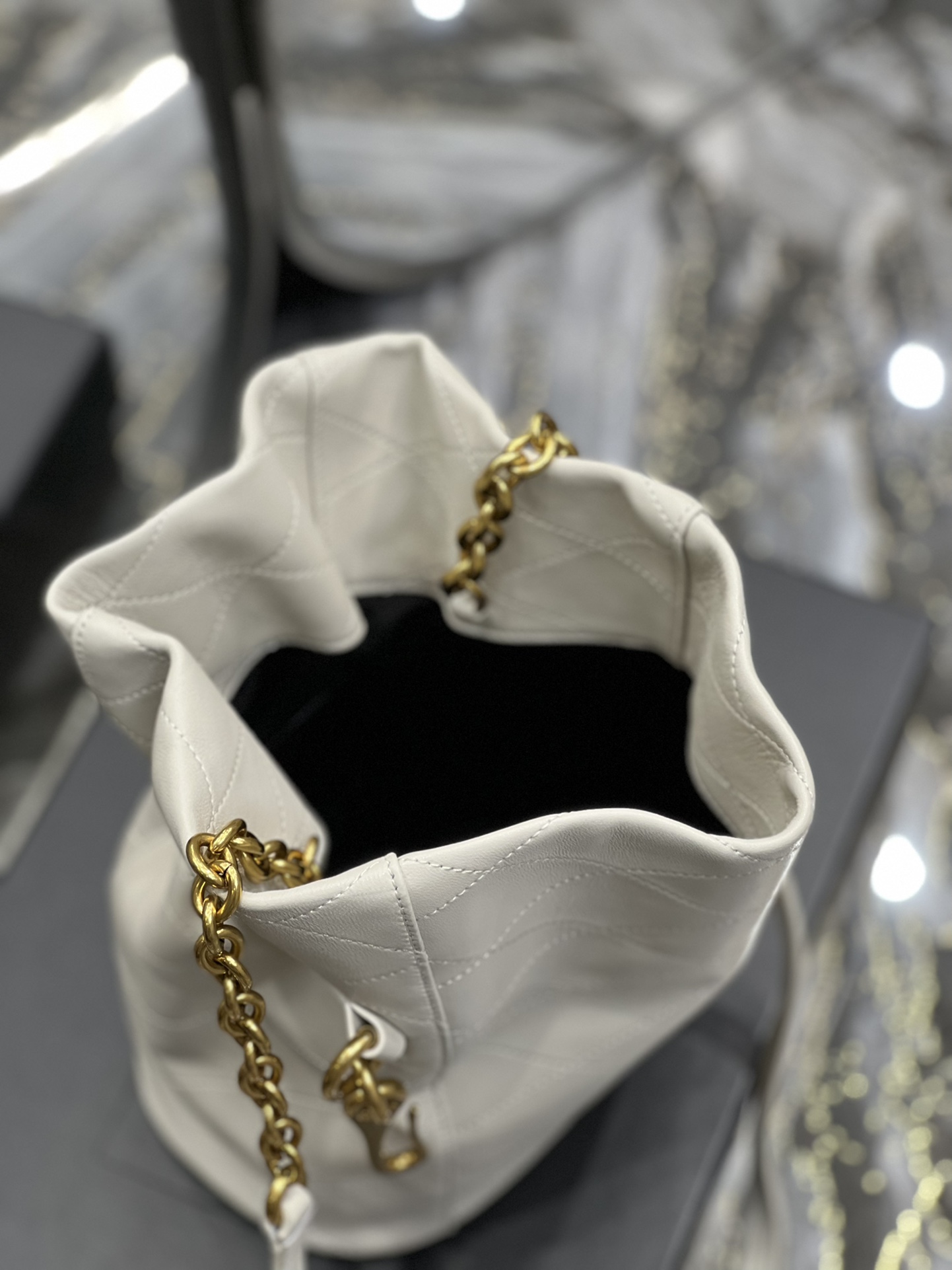 Yves Saint Laurent Le Maillon Hook Bucklet Bag In Supple Leather White