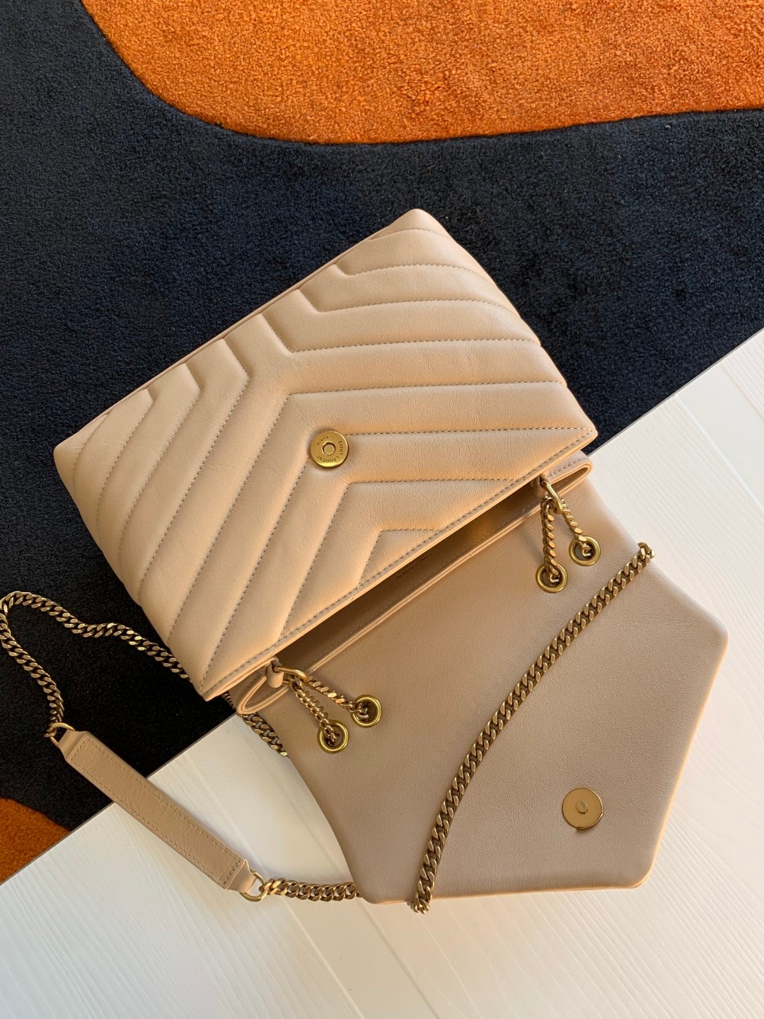 Yves Saint Laurent Small LouLou In Quilted Leather Beige With Gold Chain 25cm