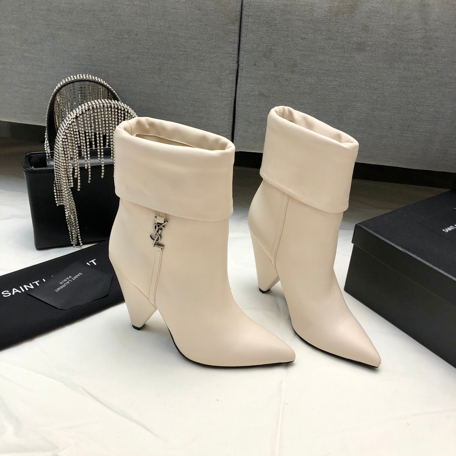 Yves Saint Laurent Women Boots-0003 35-41