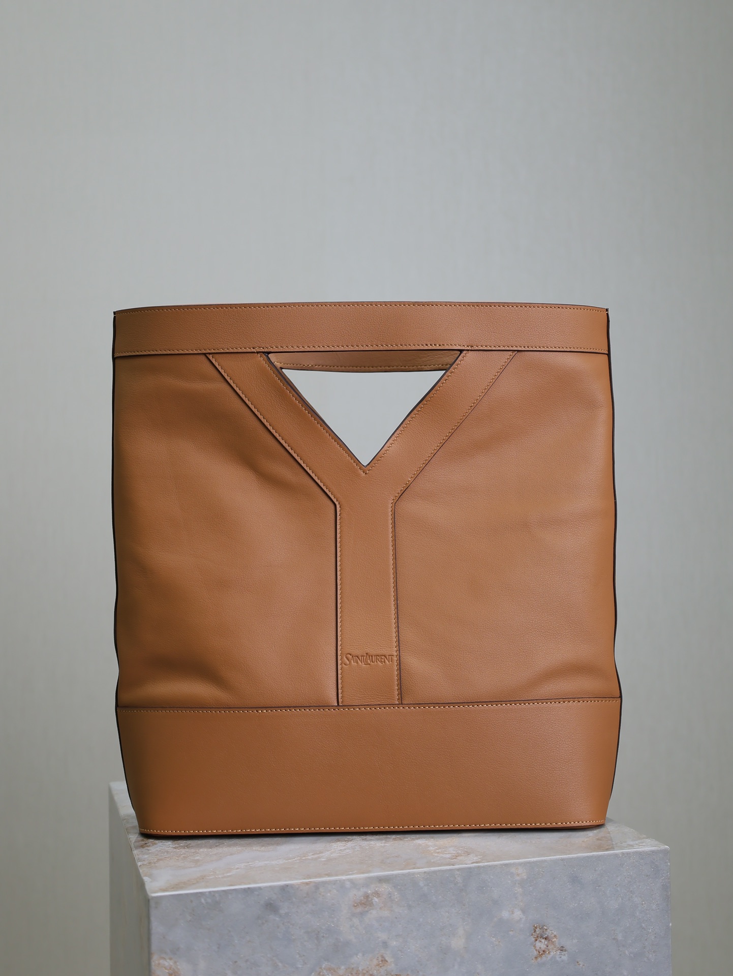 Yves Saint Laurent Y Tote  Bag In Brown Leather